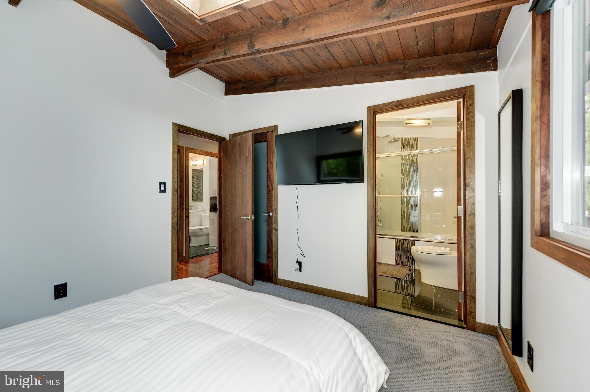 HOLMES RUN ACRES - Residential