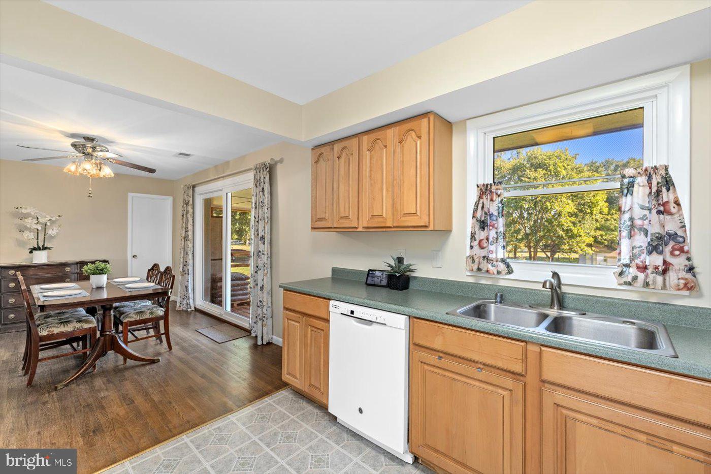 3588 TORRING LANE