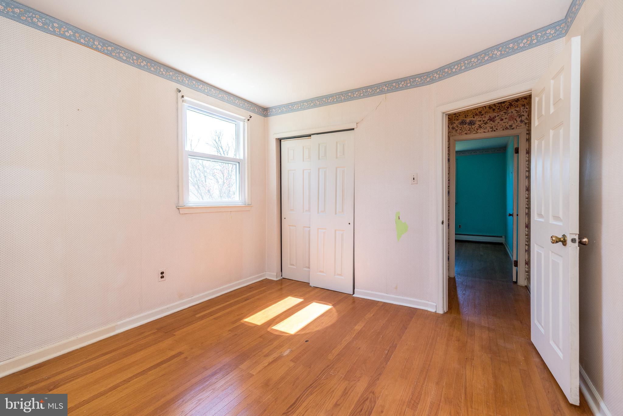 LONG LANE FARMS - Residential