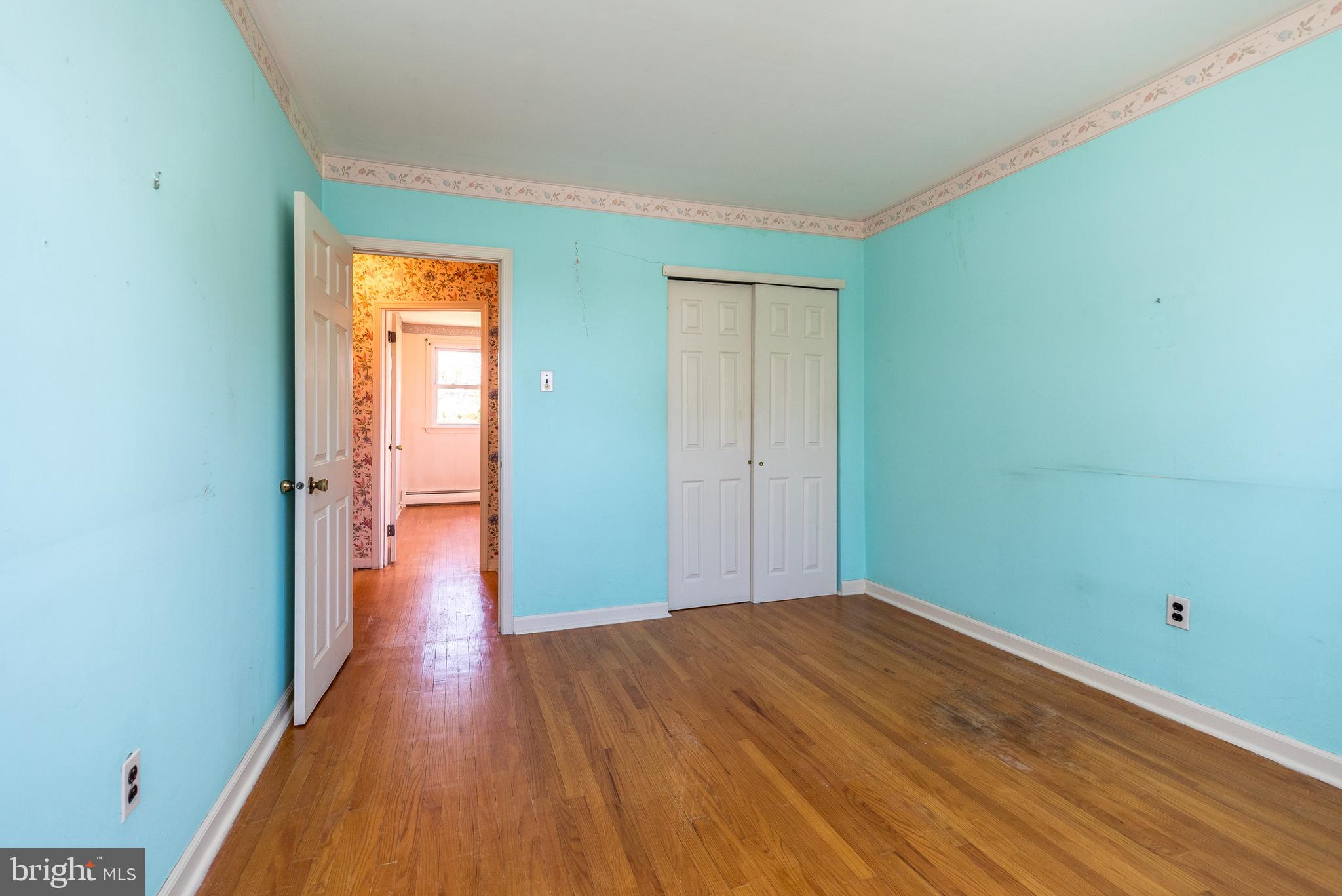 LONG LANE FARMS - Residential