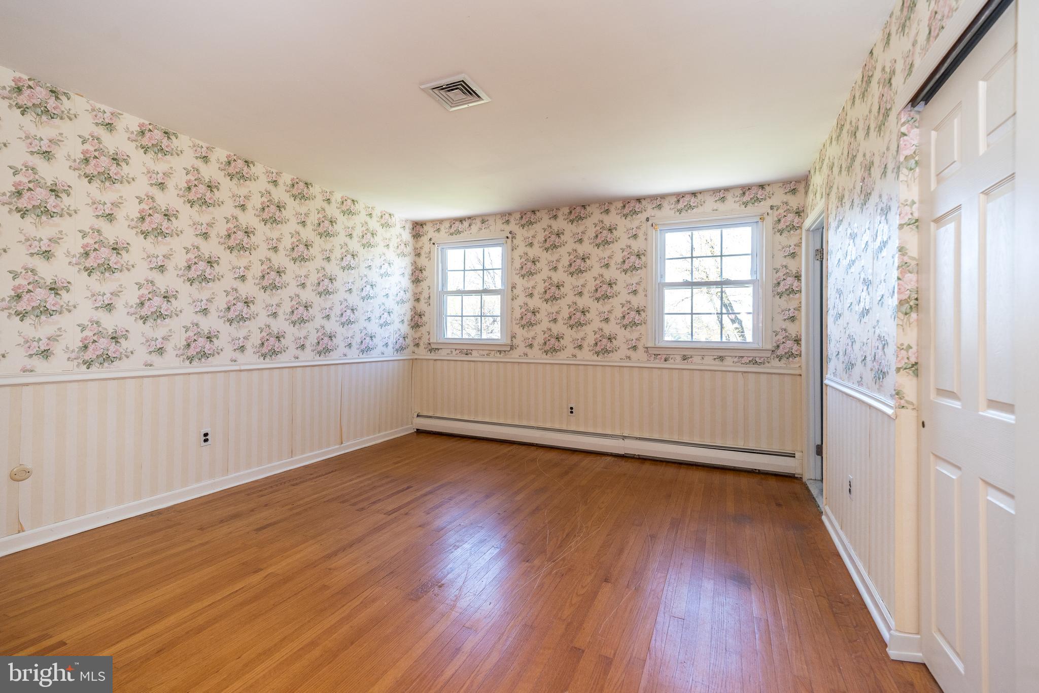 LONG LANE FARMS - Residential