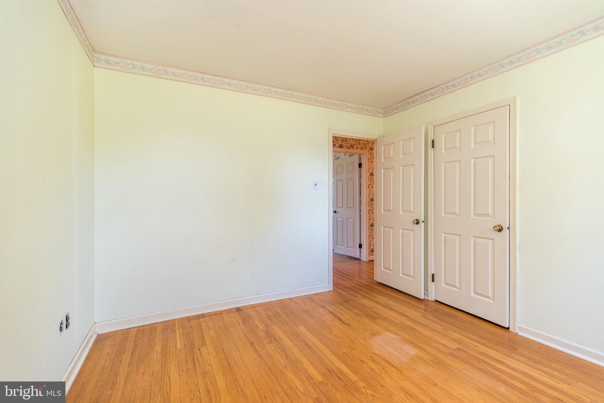 LONG LANE FARMS - Residential