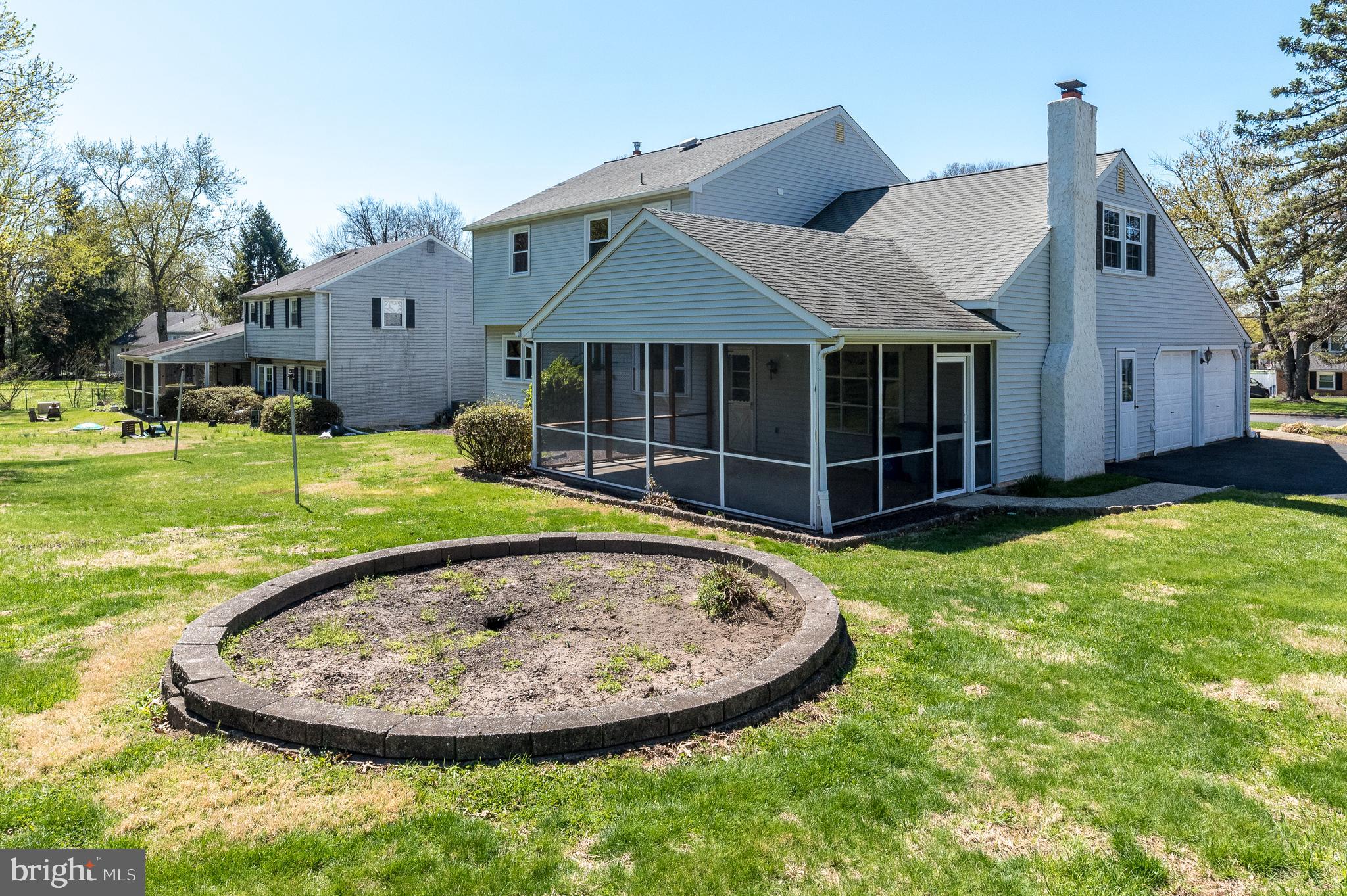 LONG LANE FARMS - Residential