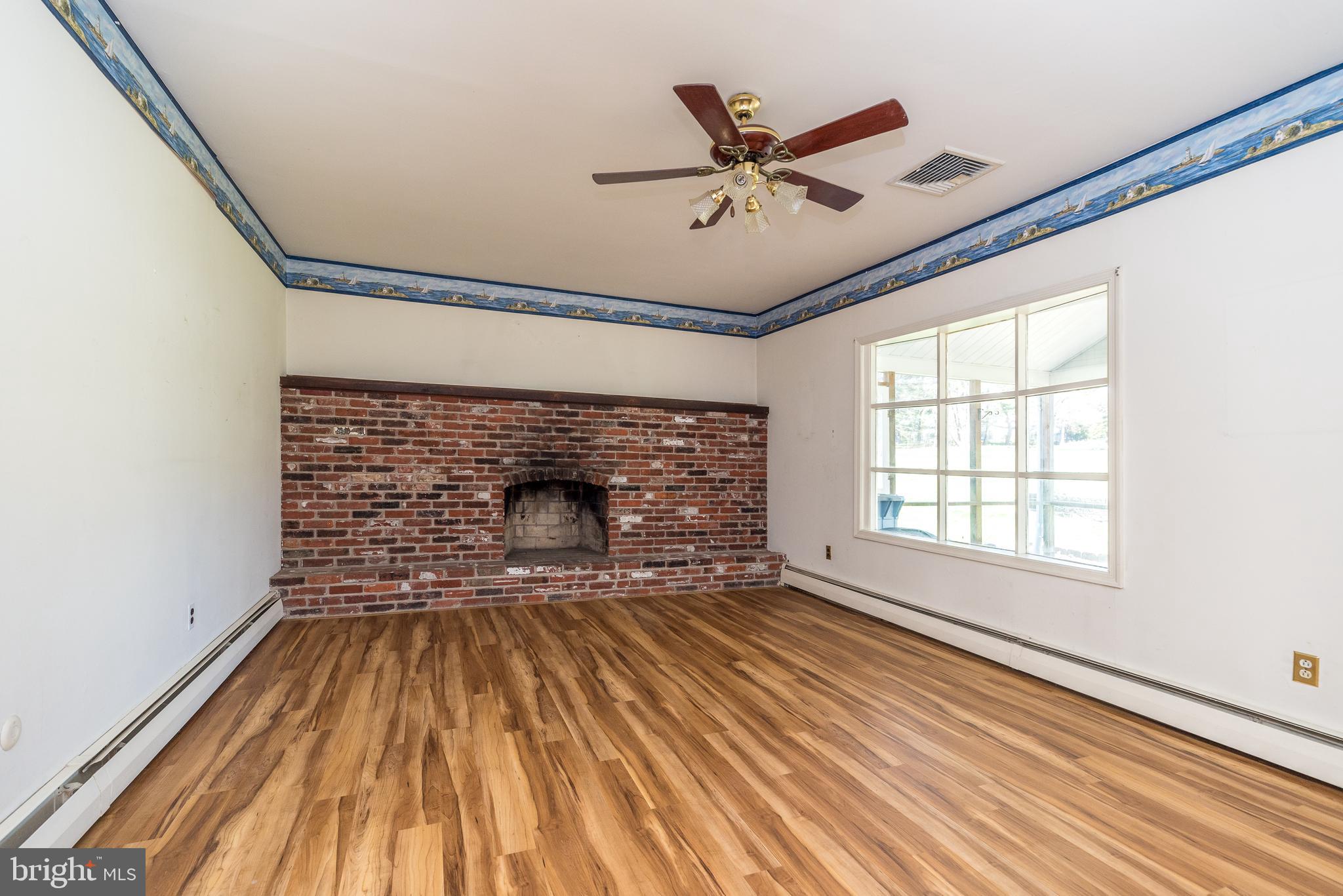 LONG LANE FARMS - Residential