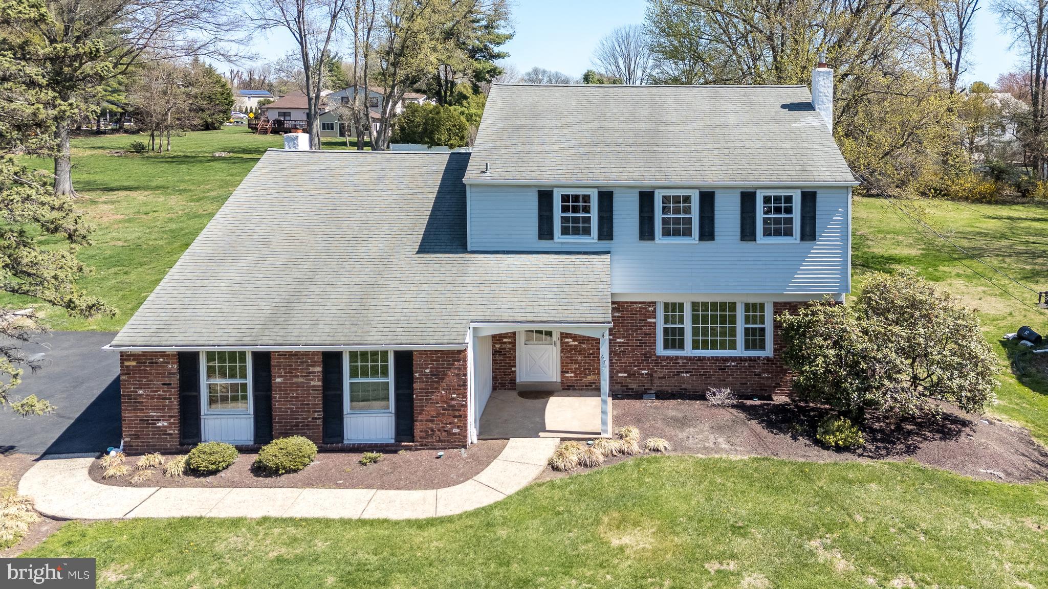 LONG LANE FARMS - Residential