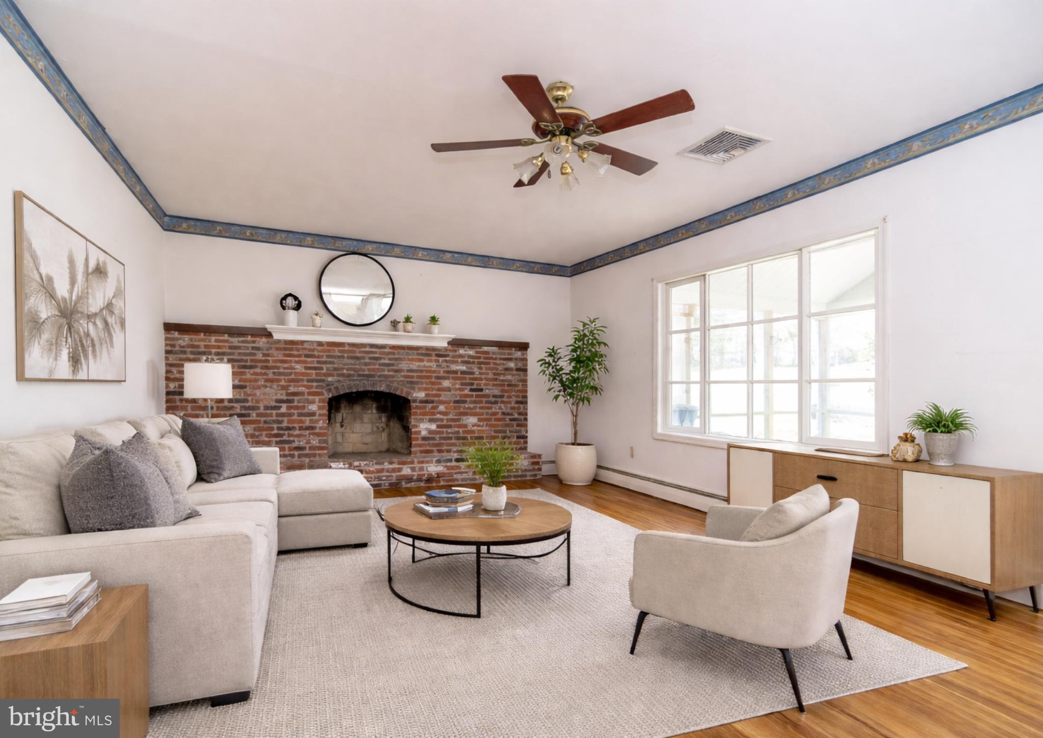 LONG LANE FARMS - Residential