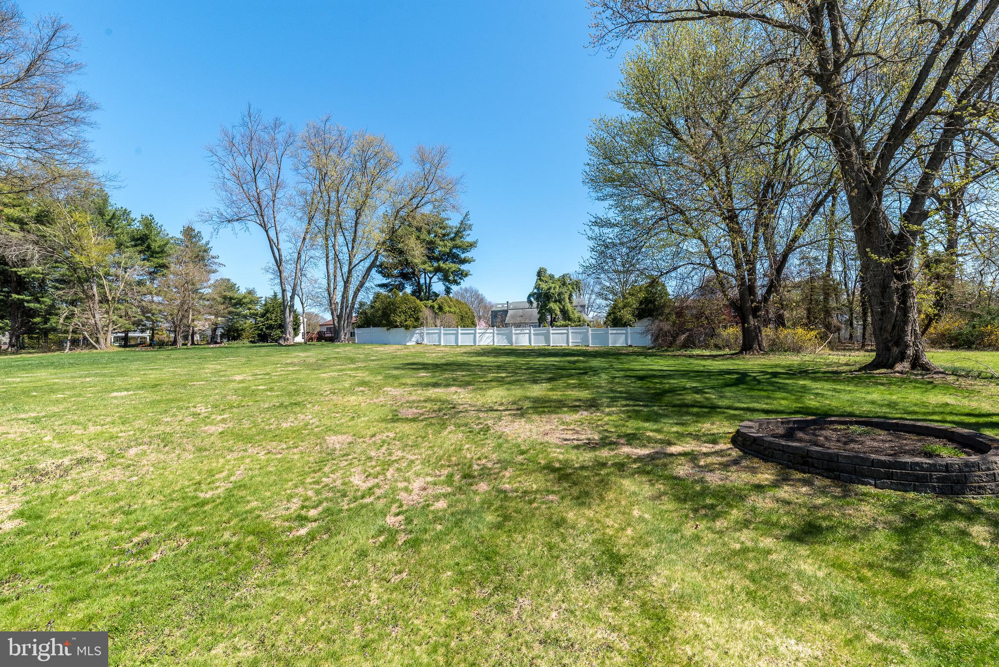 LONG LANE FARMS - Residential