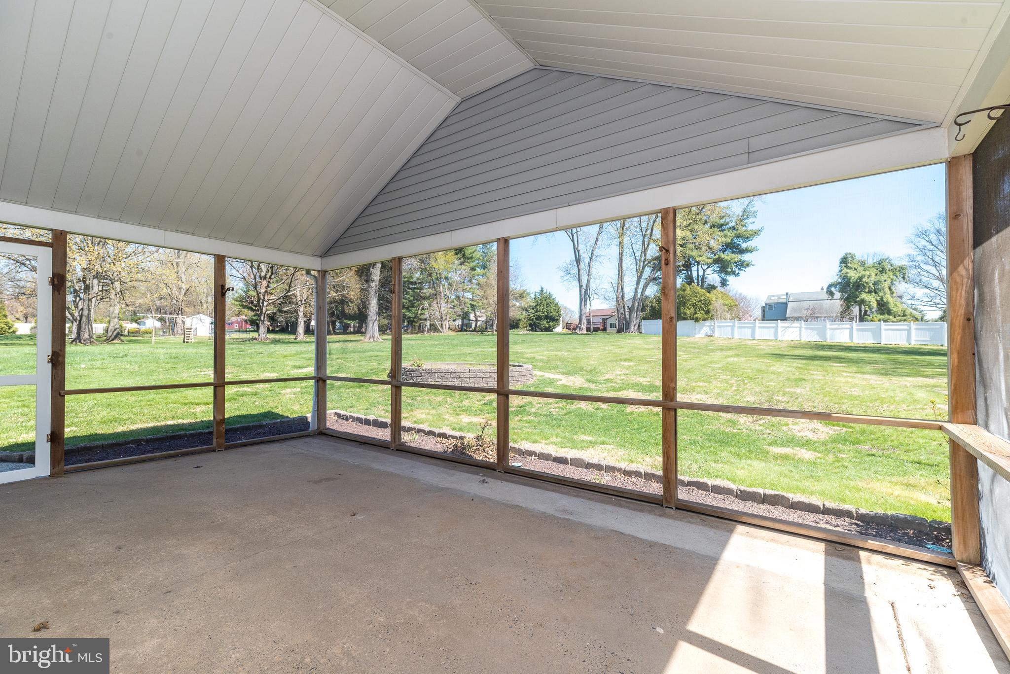 LONG LANE FARMS - Residential