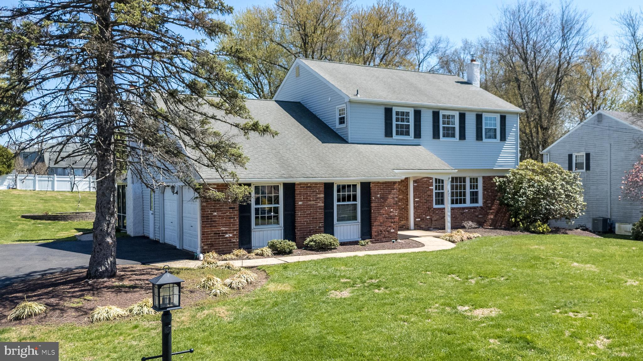 LONG LANE FARMS - Residential