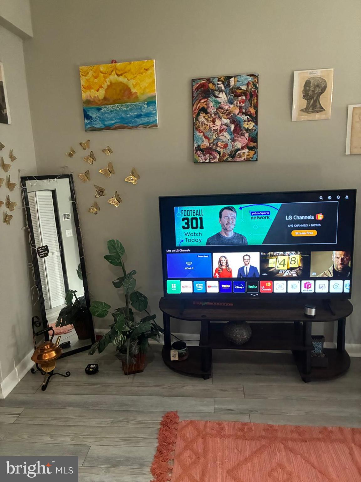 CEDARS COURT - Residential