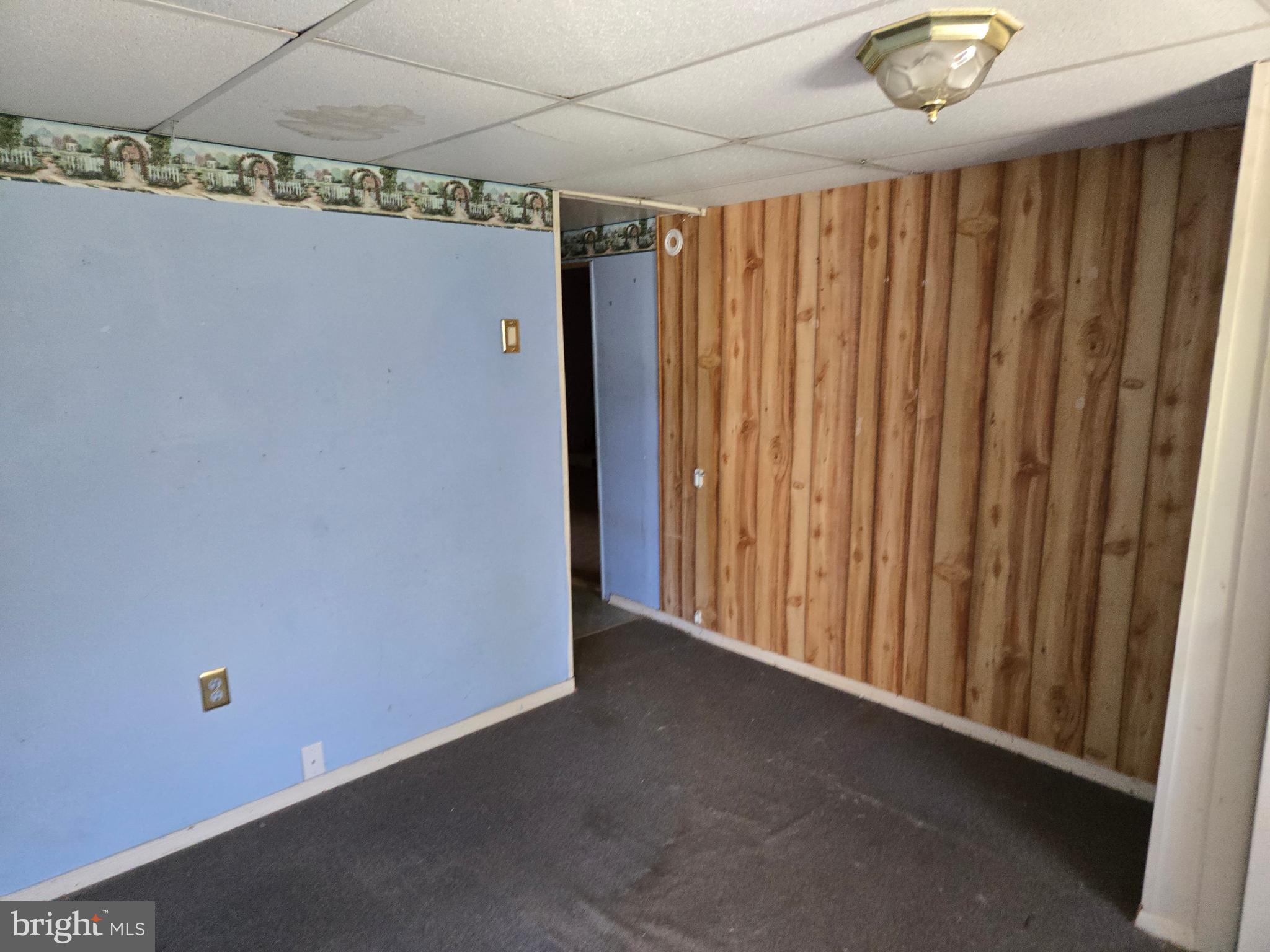 HAMPSTEAD - Residential