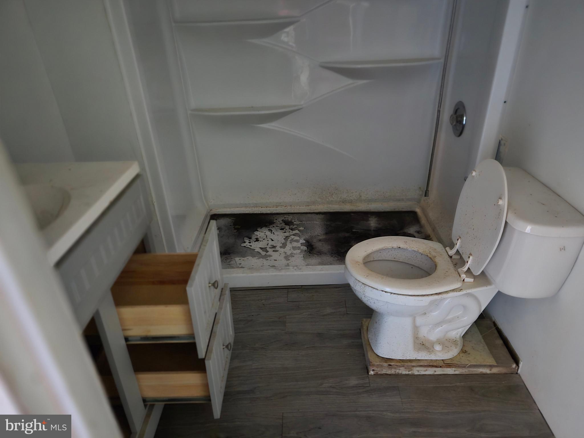 HAMPSTEAD - Residential