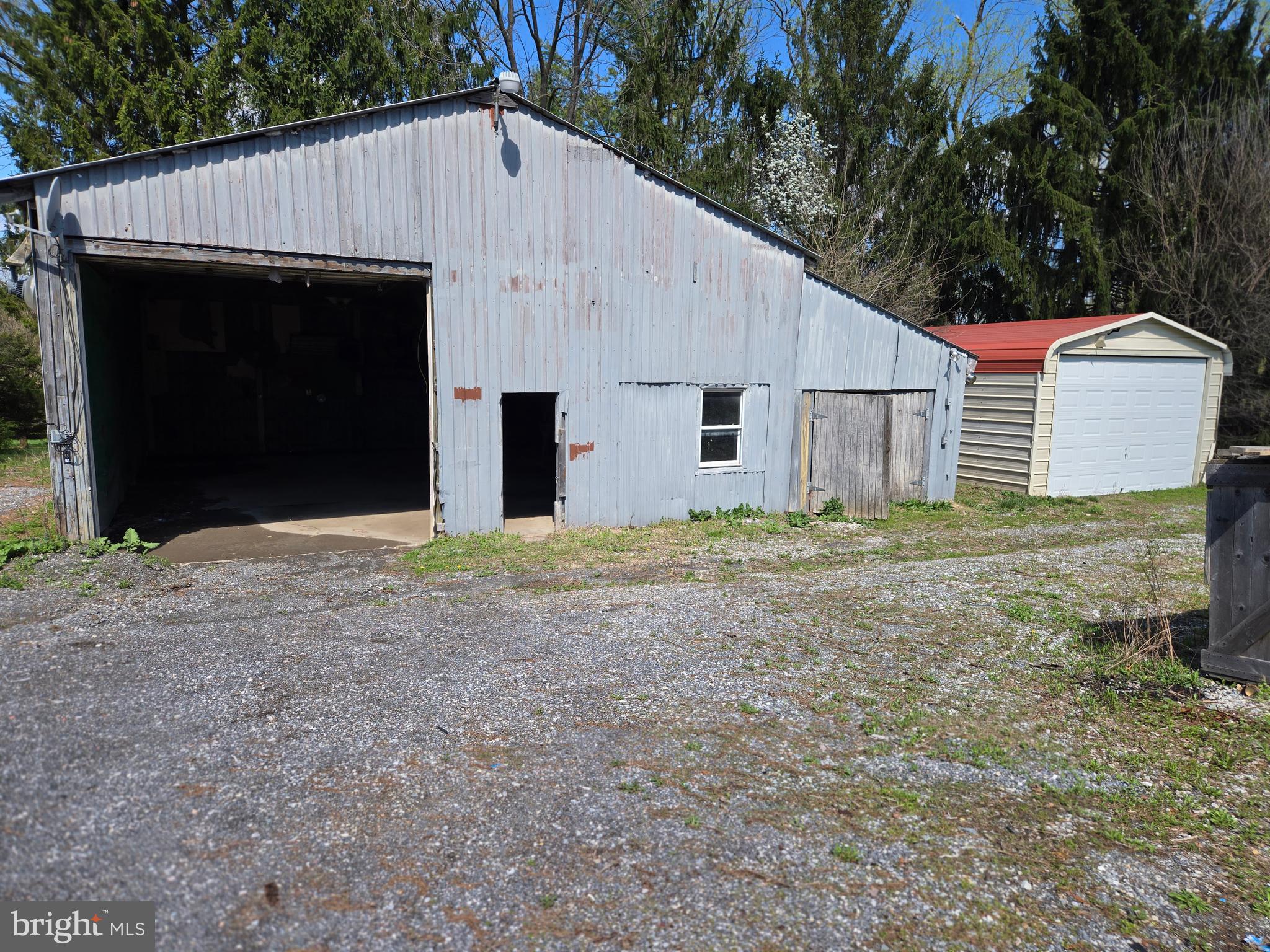 HAMPSTEAD - Residential