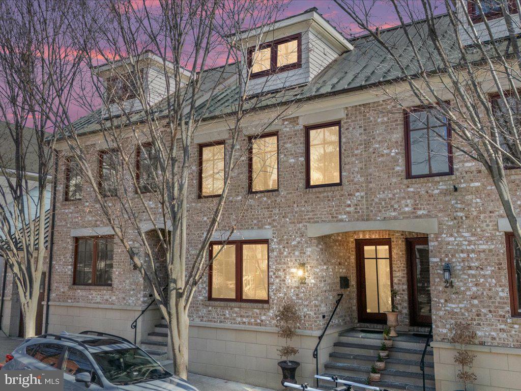 HISTORIC DISTRICT - Residential