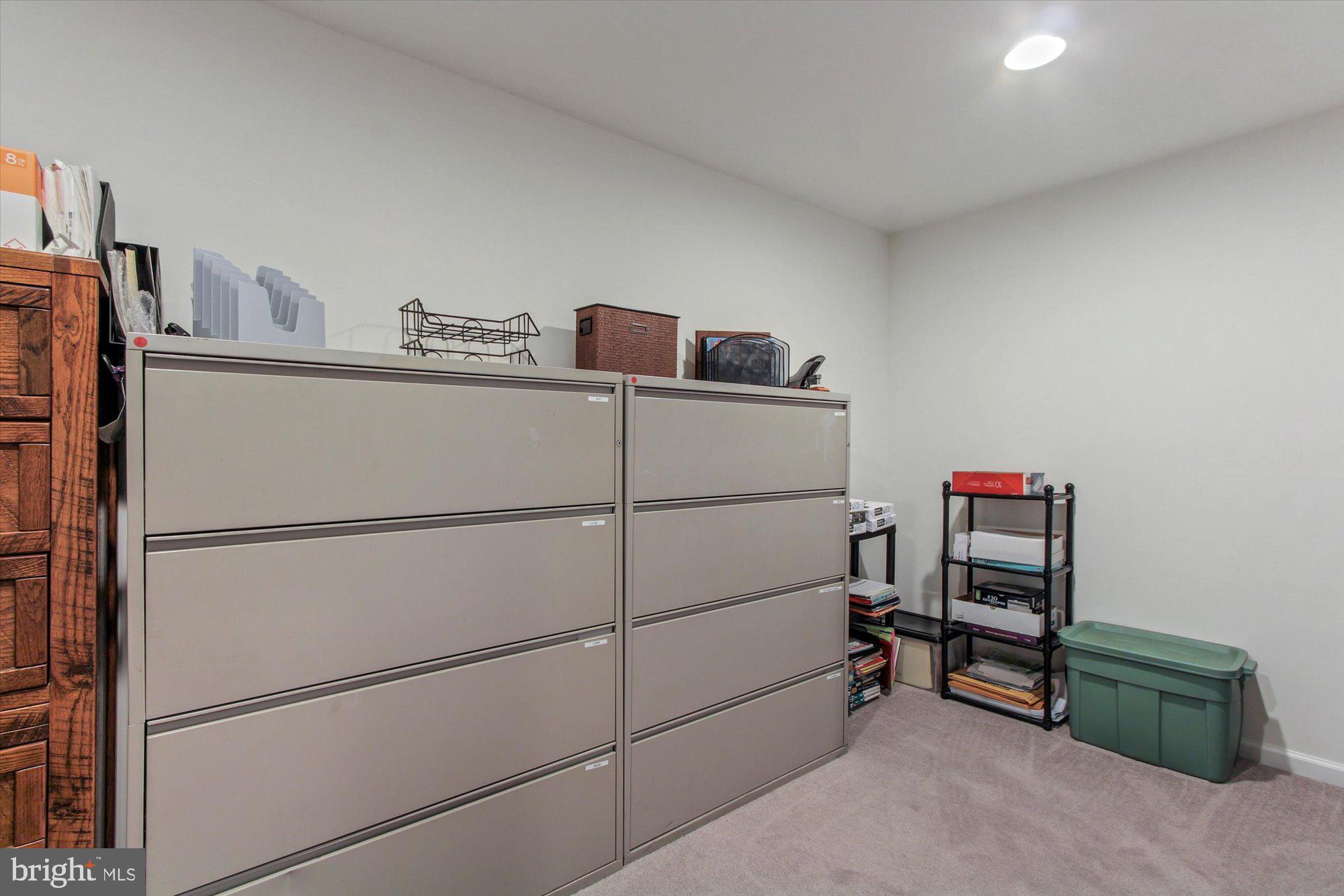 LOGANS RESERVE - Residential