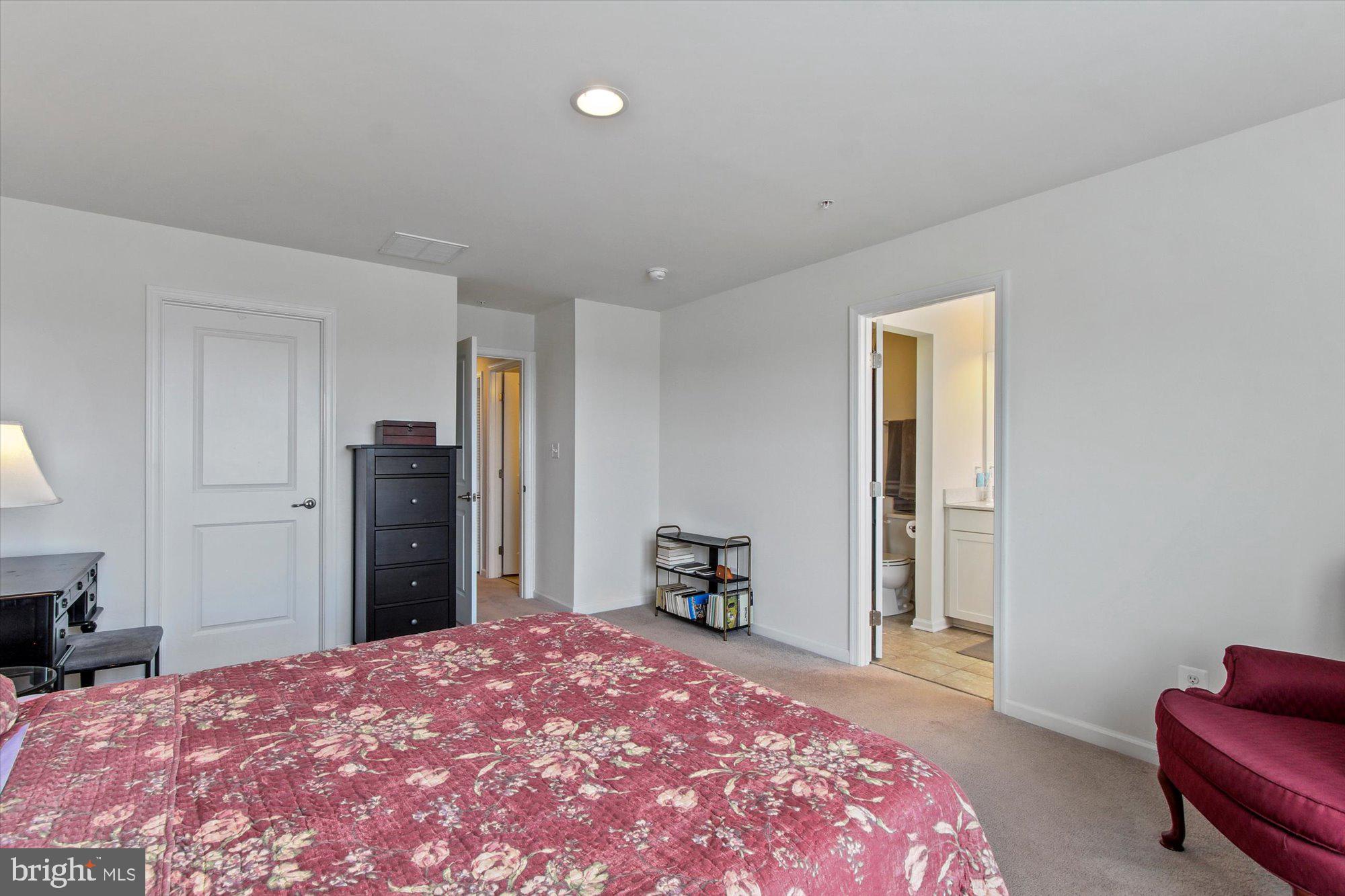 LOGANS RESERVE - Residential