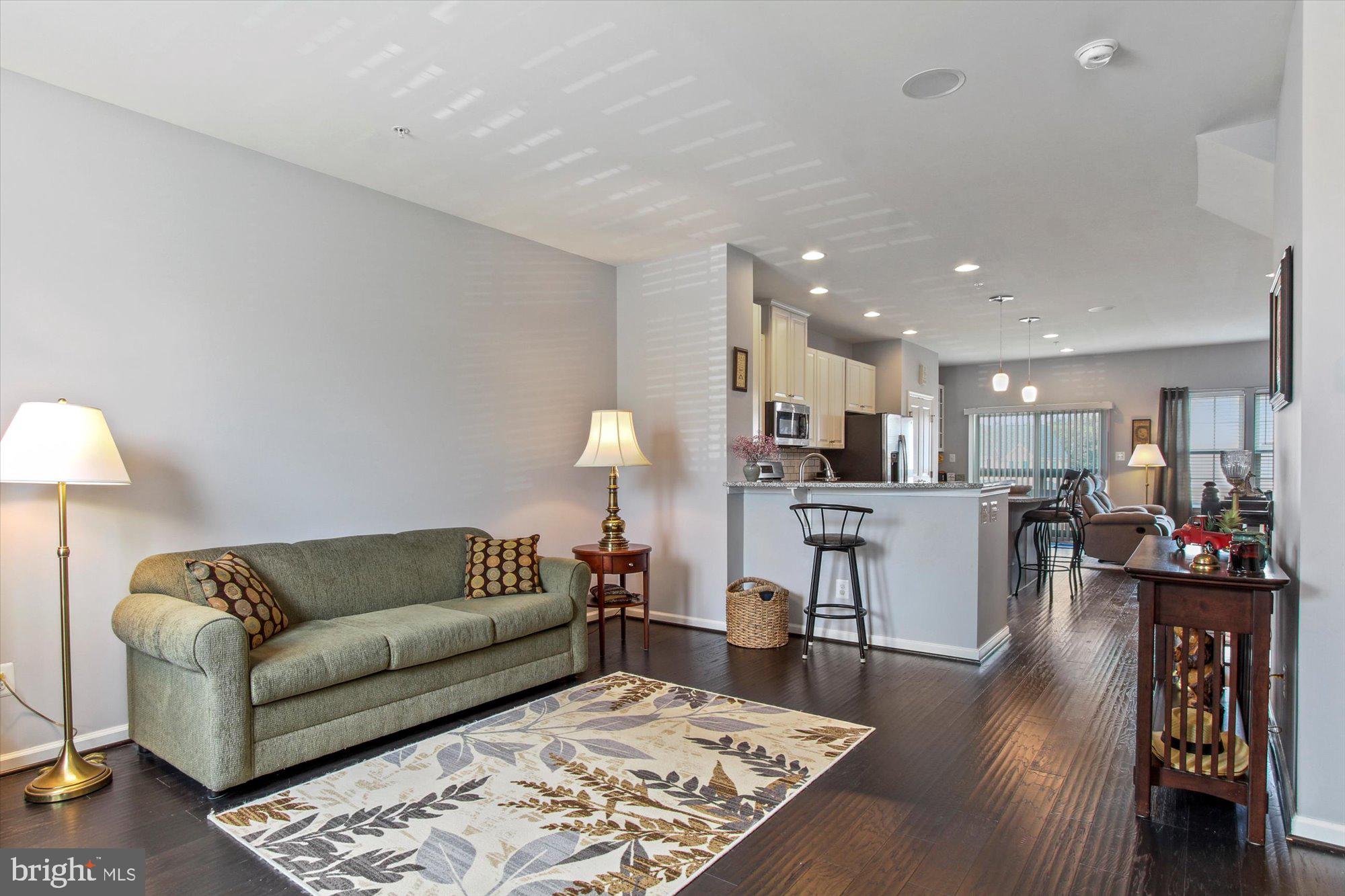 LOGANS RESERVE - Residential