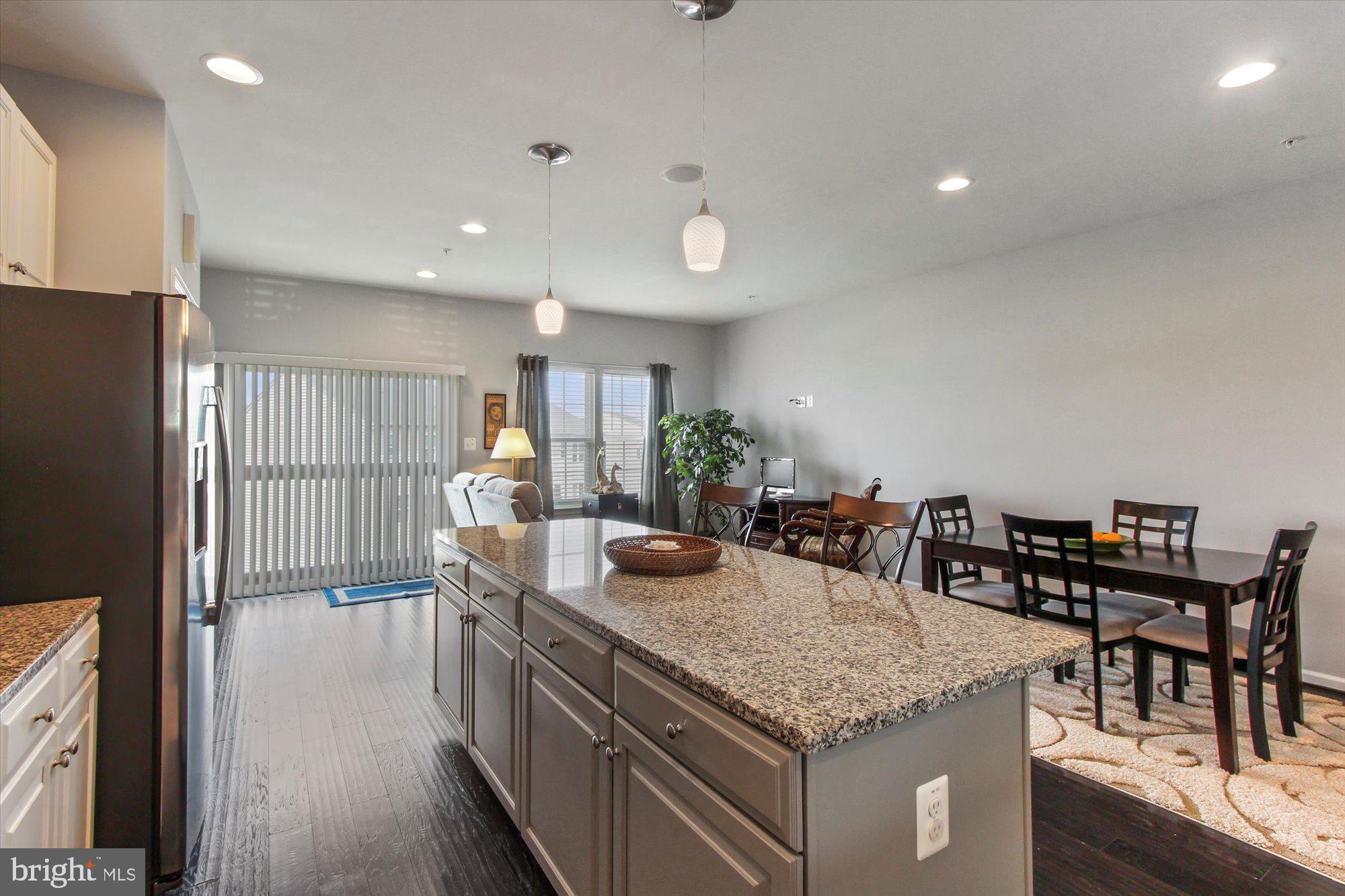 LOGANS RESERVE - Residential