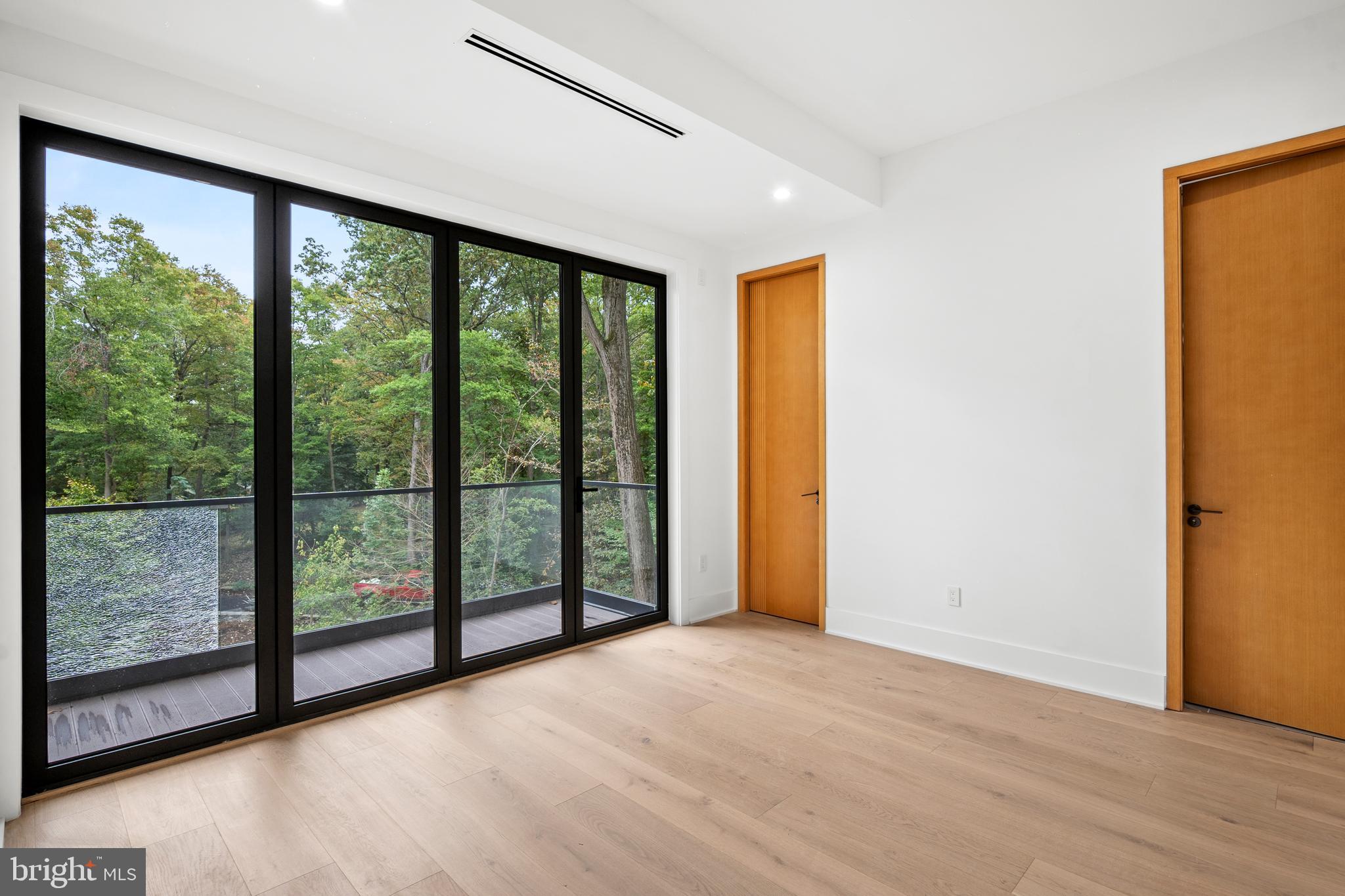 EAGLE ACRES - Residential