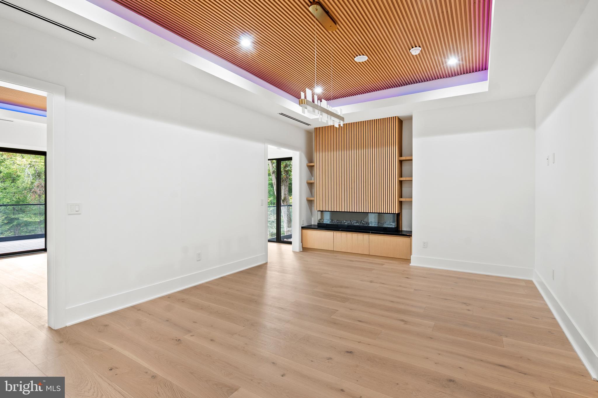 EAGLE ACRES - Residential