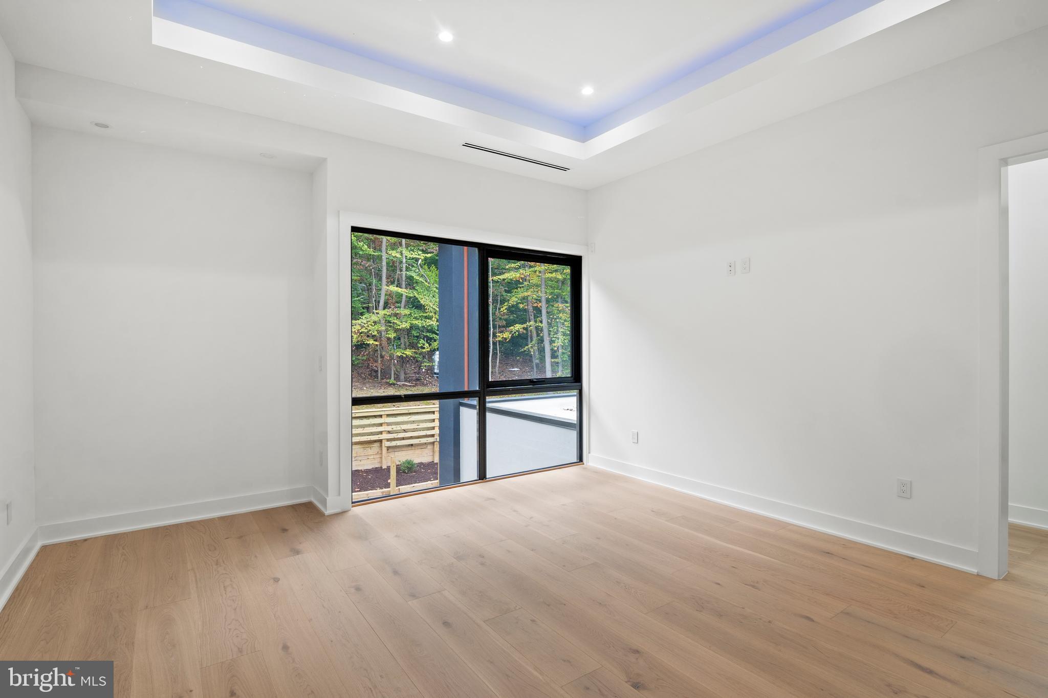 EAGLE ACRES - Residential