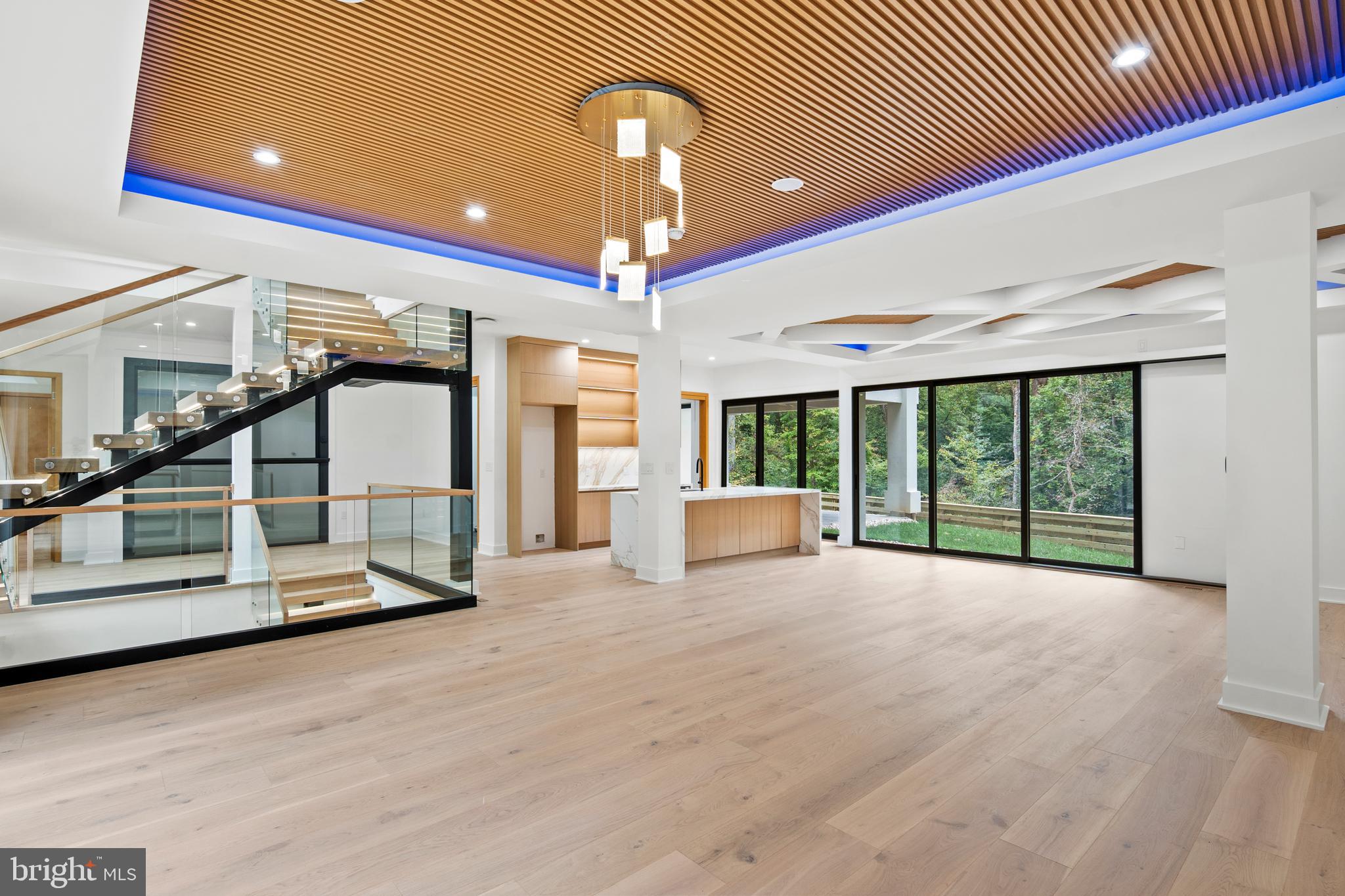 EAGLE ACRES - Residential