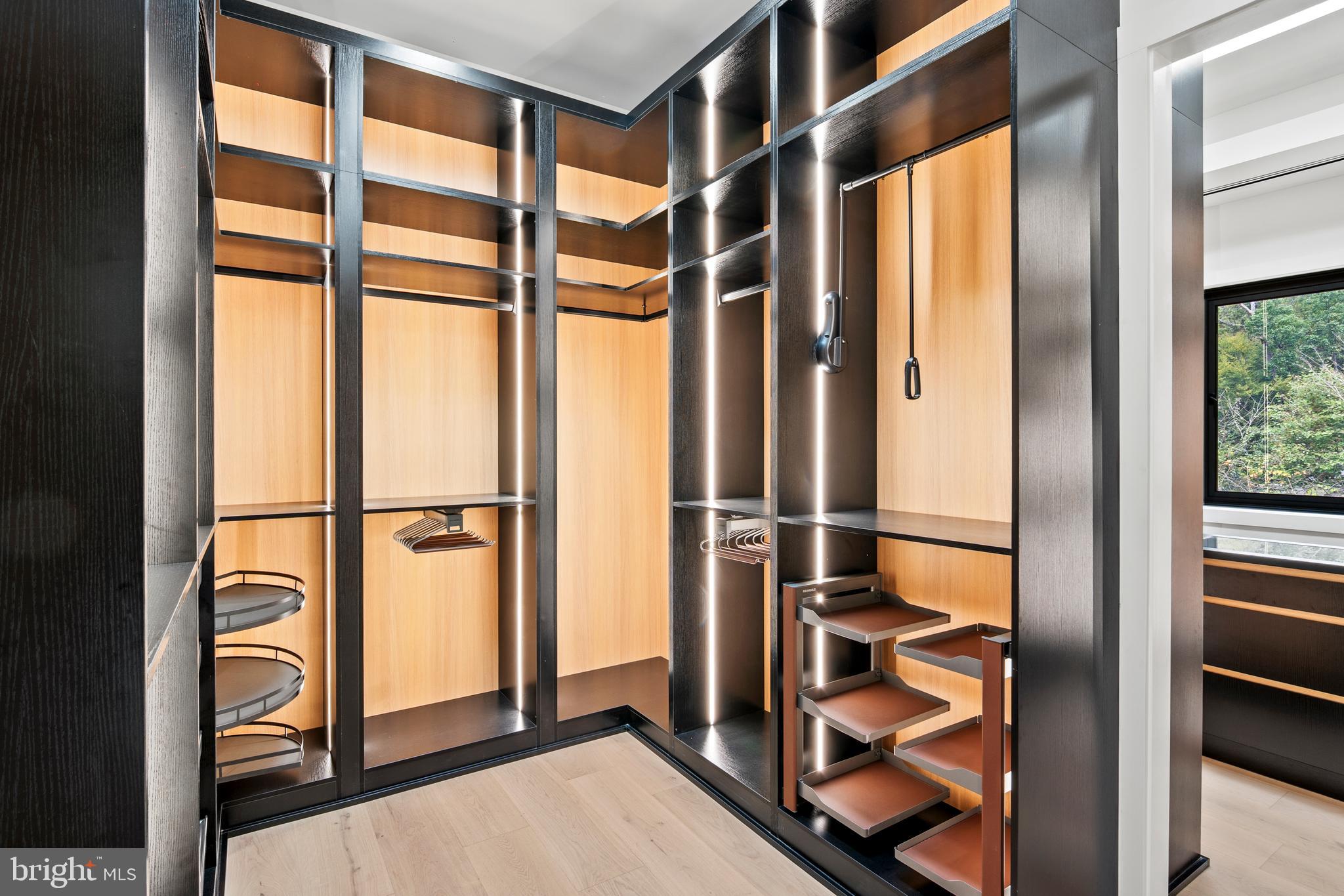 EAGLE ACRES - Residential