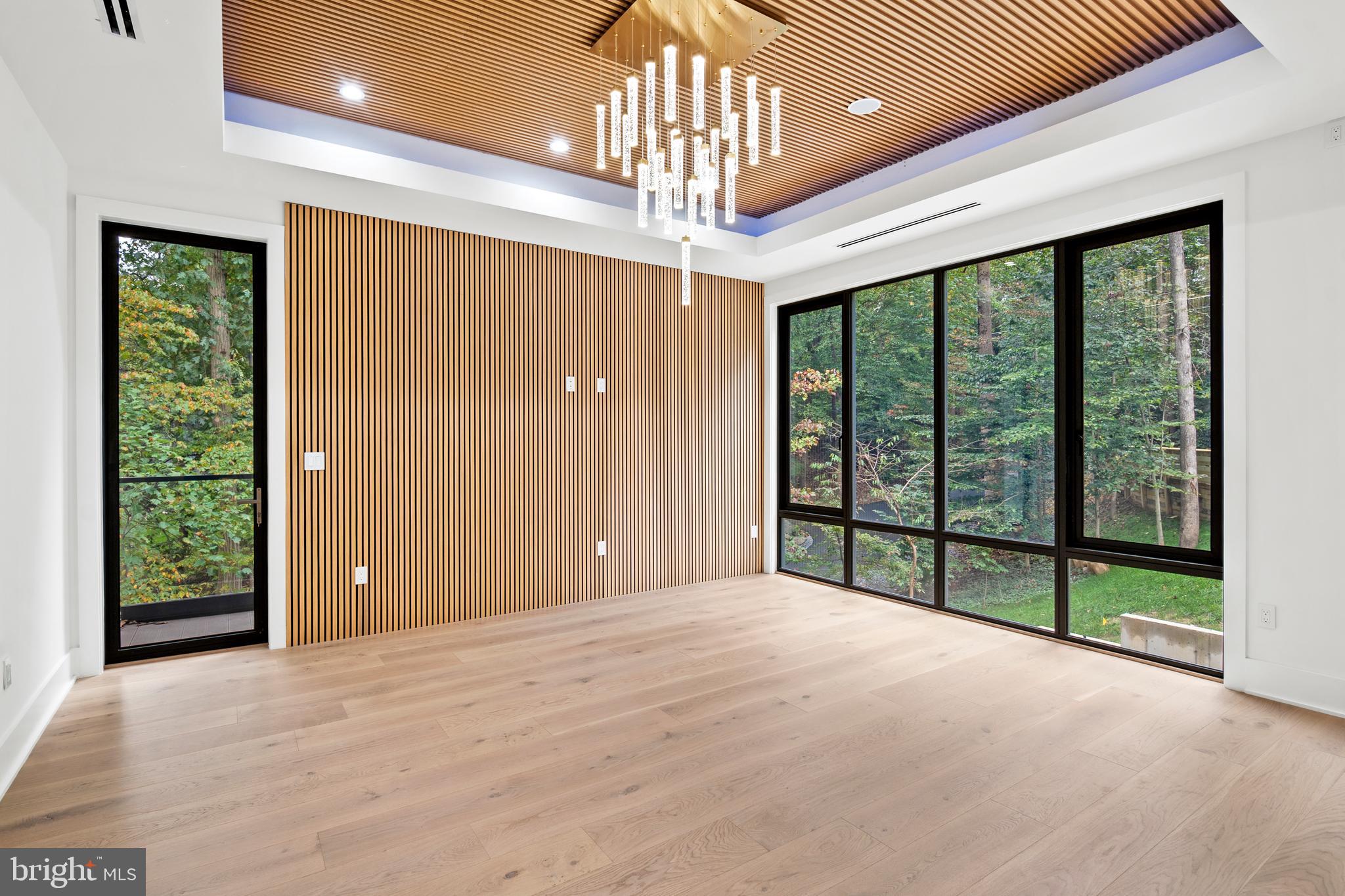 EAGLE ACRES - Residential