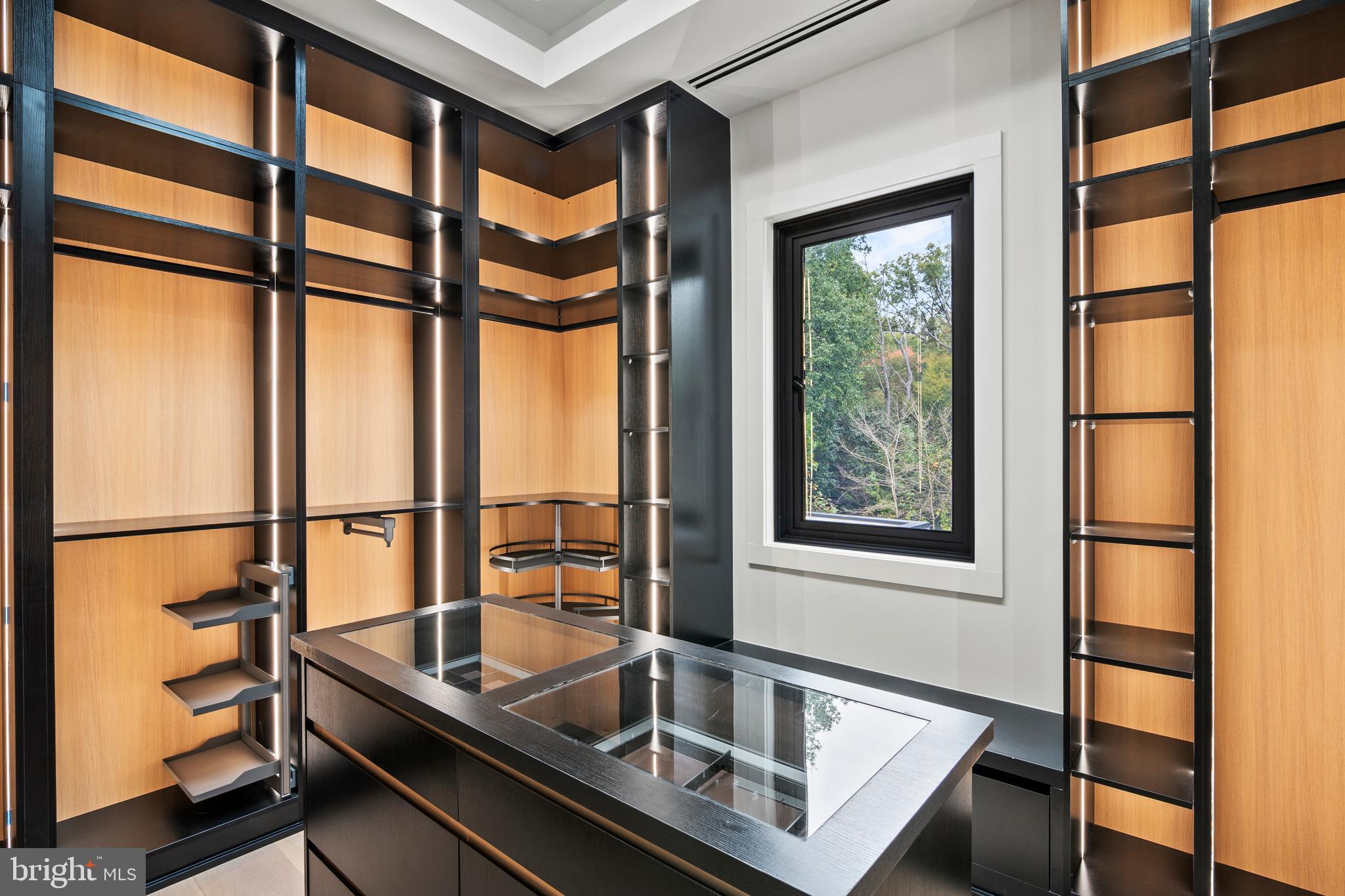 EAGLE ACRES - Residential