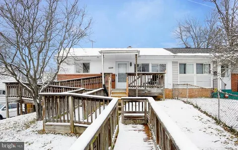 609 Blandford Street, Rockville, MD MLS: MDMC2210314