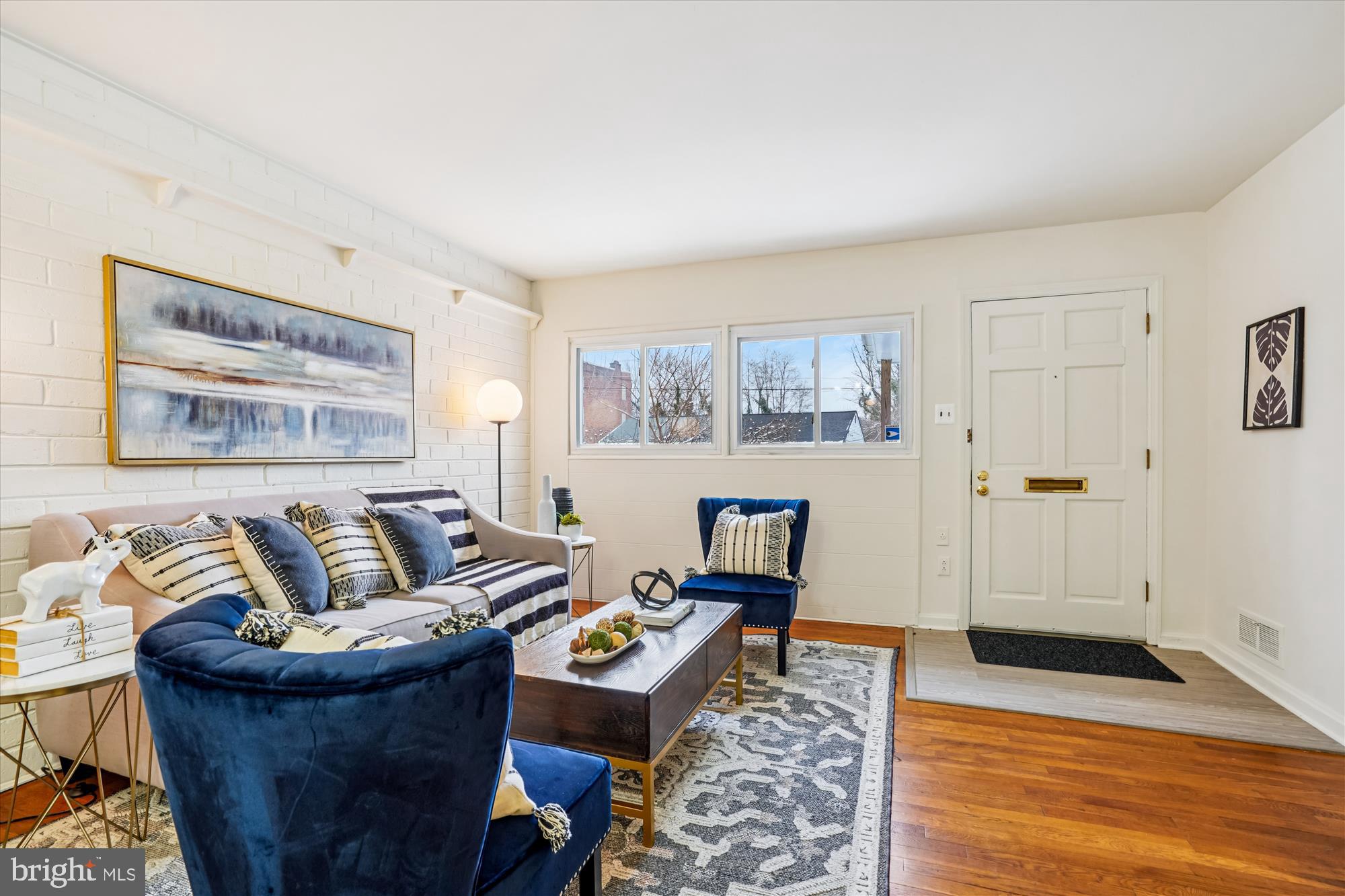 609 BLANDFORD STREET