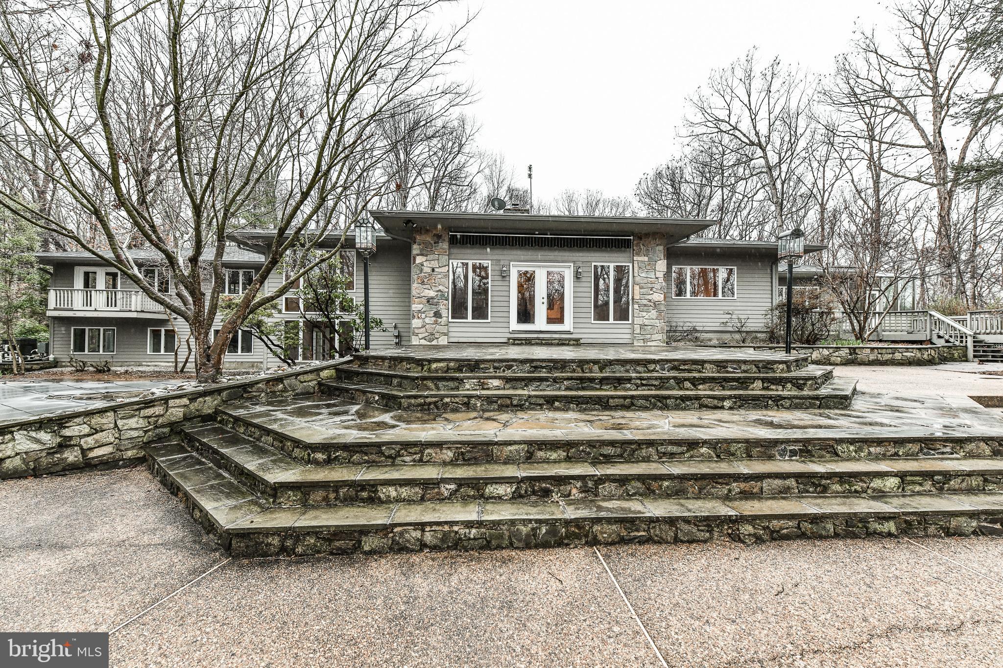 ECOLAND ESTATES - Residential Lease