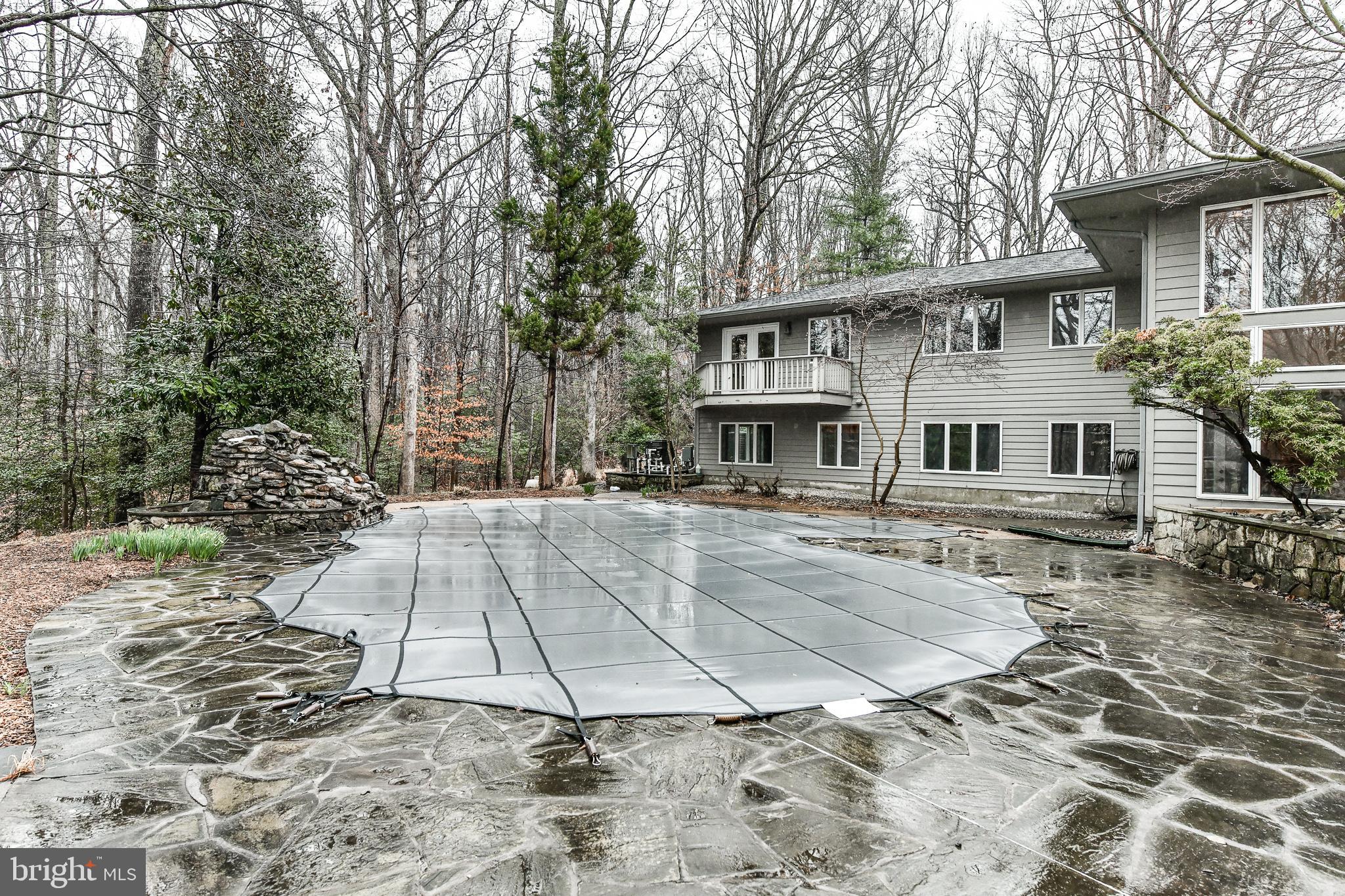 ECOLAND ESTATES - Residential Lease