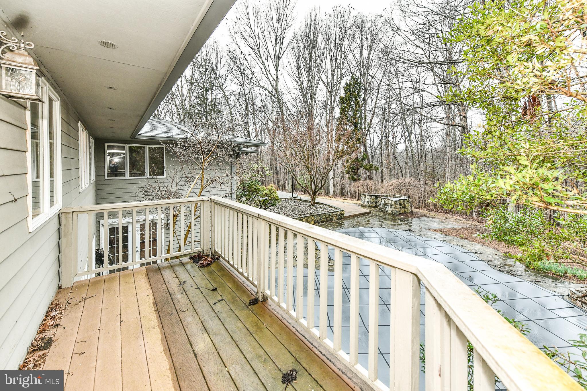 ECOLAND ESTATES - Residential Lease