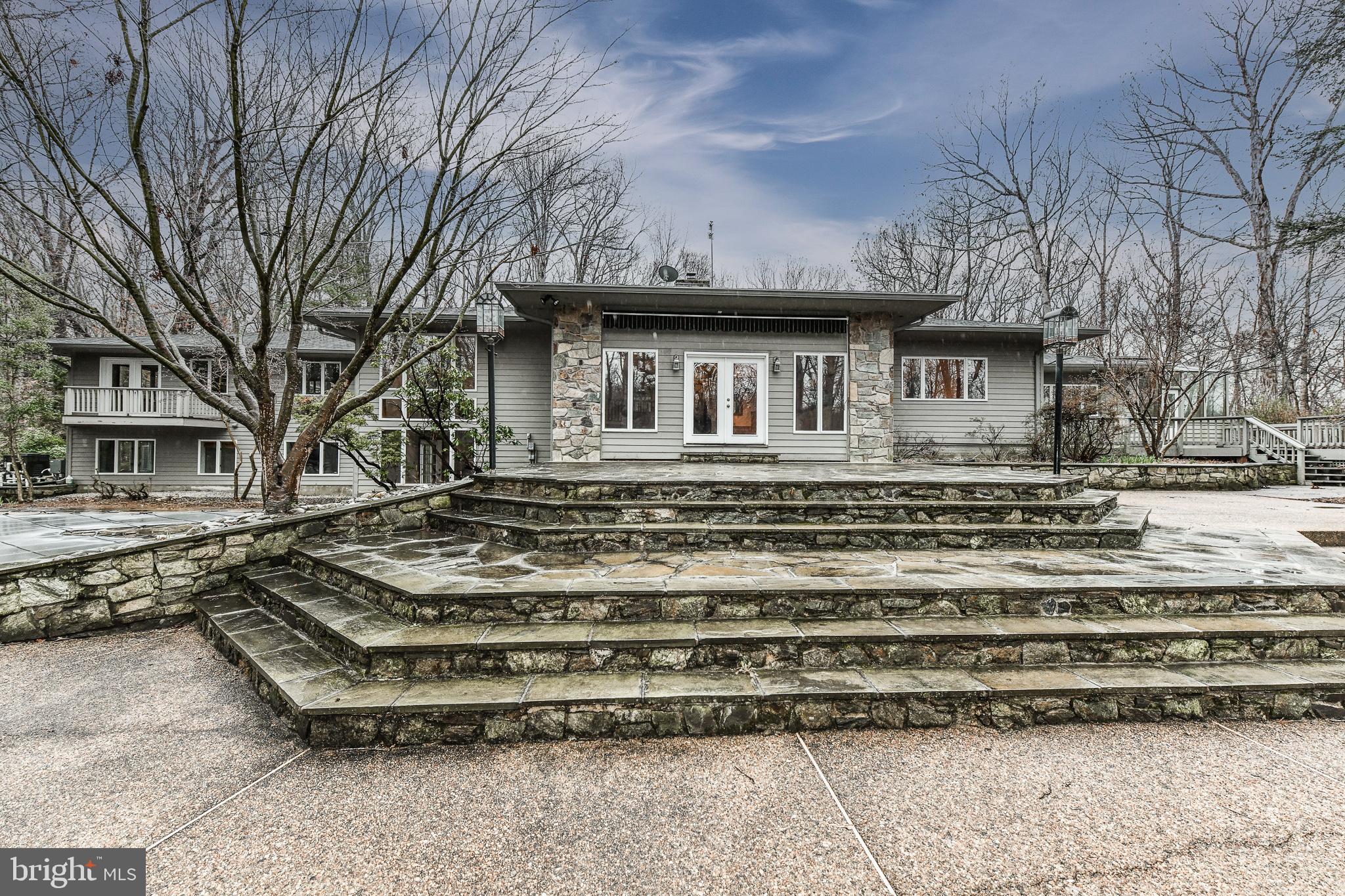 ECOLAND ESTATES - Residential Lease