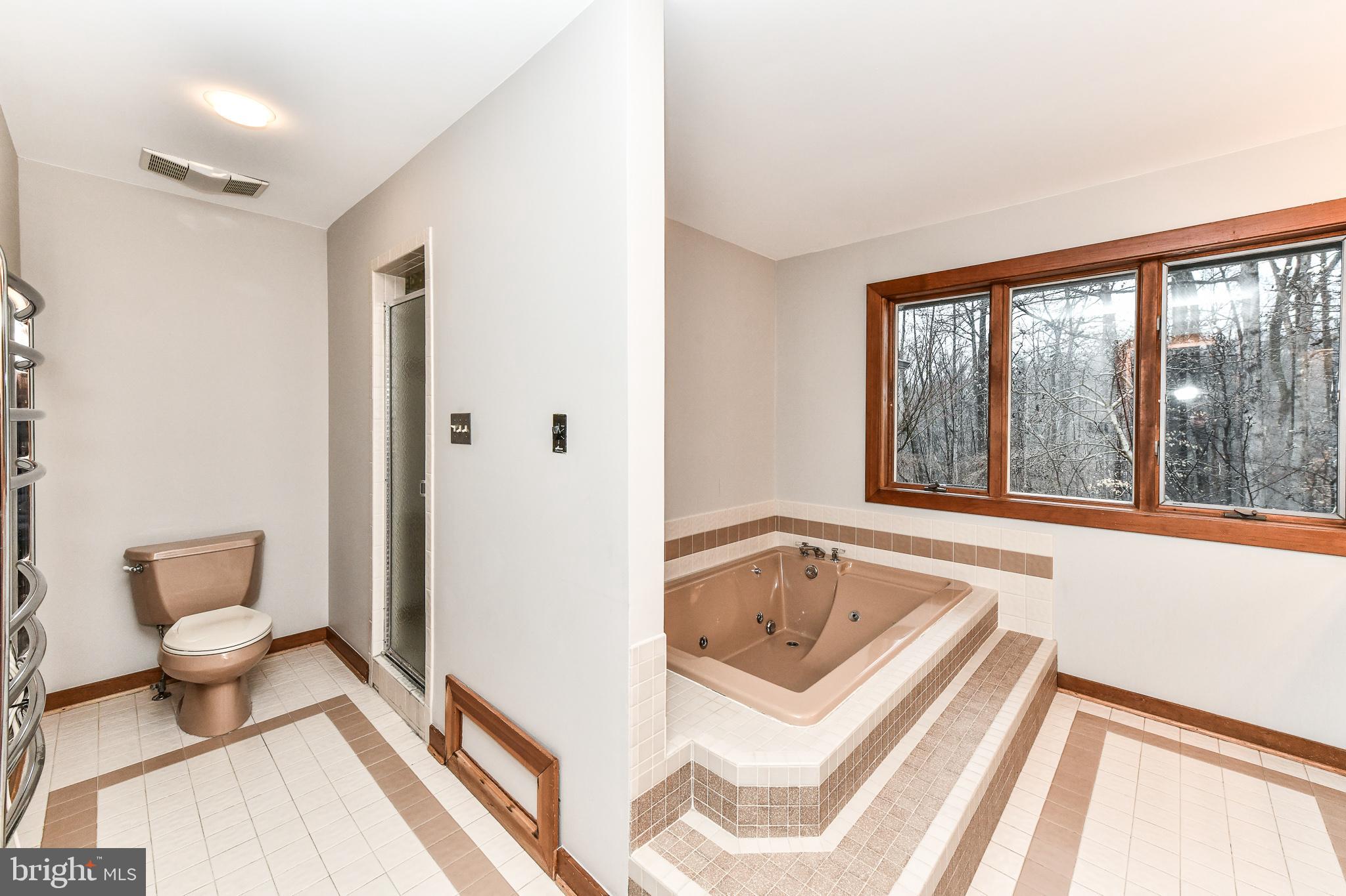 ECOLAND ESTATES - Residential Lease