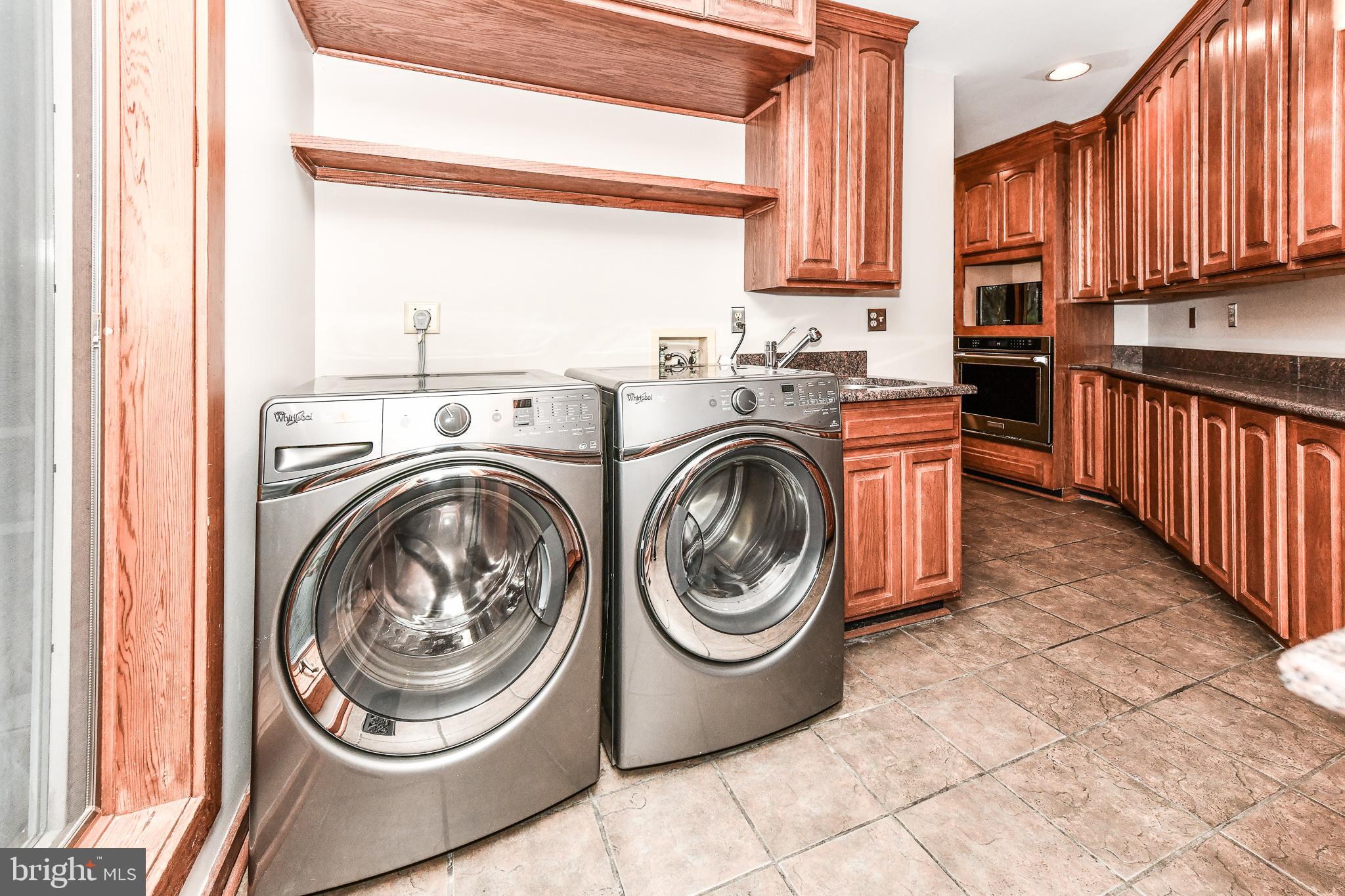 ECOLAND ESTATES - Residential Lease