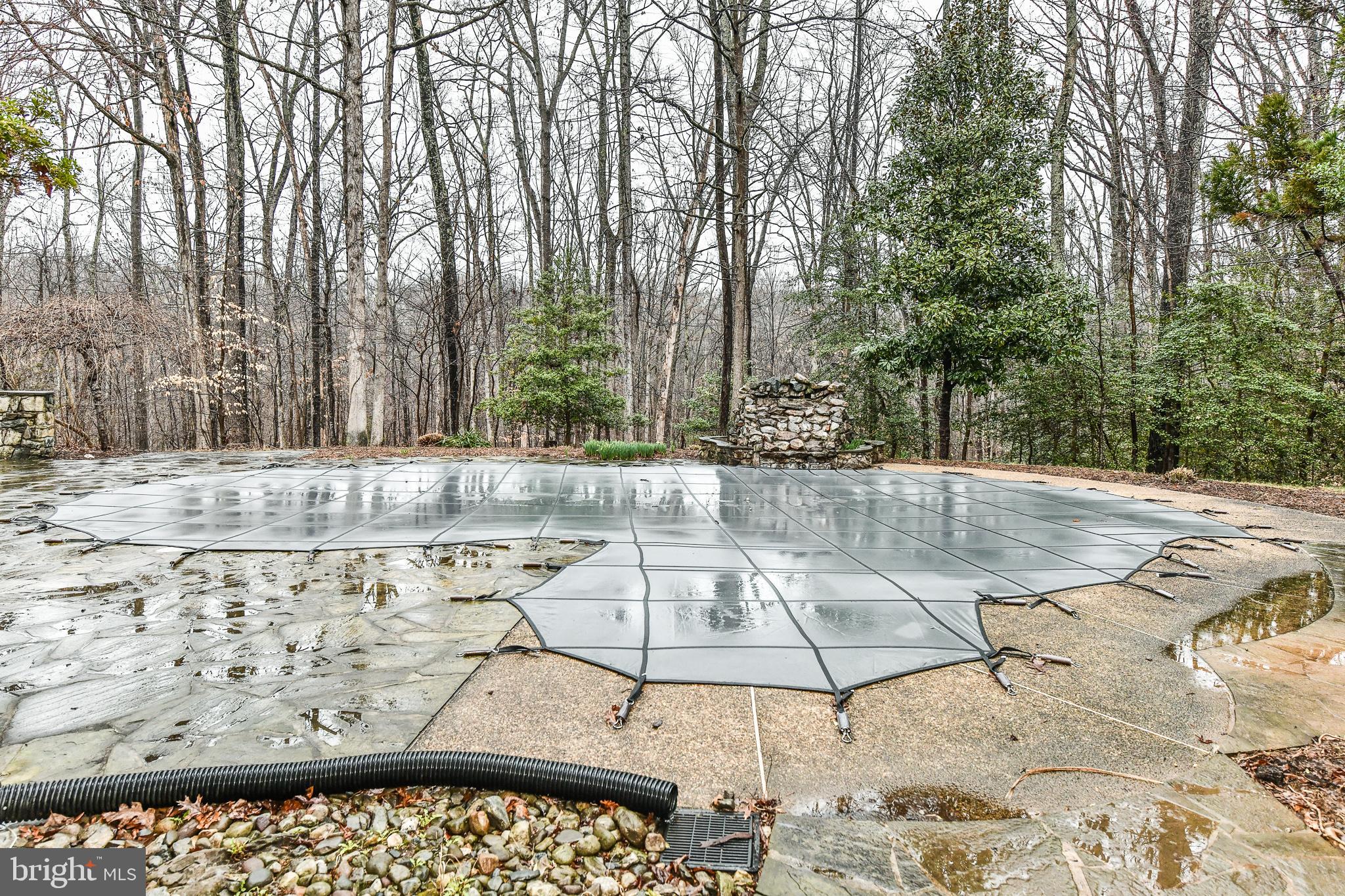 ECOLAND ESTATES - Residential Lease