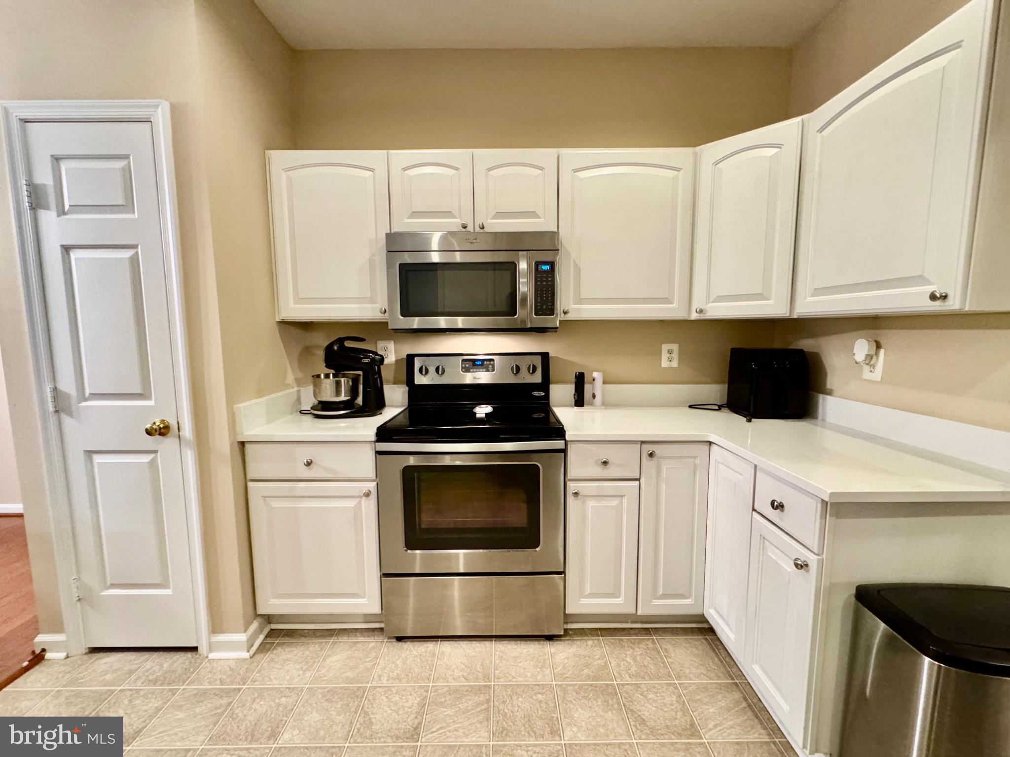 VILLAGE OF MILL RUN - Residential