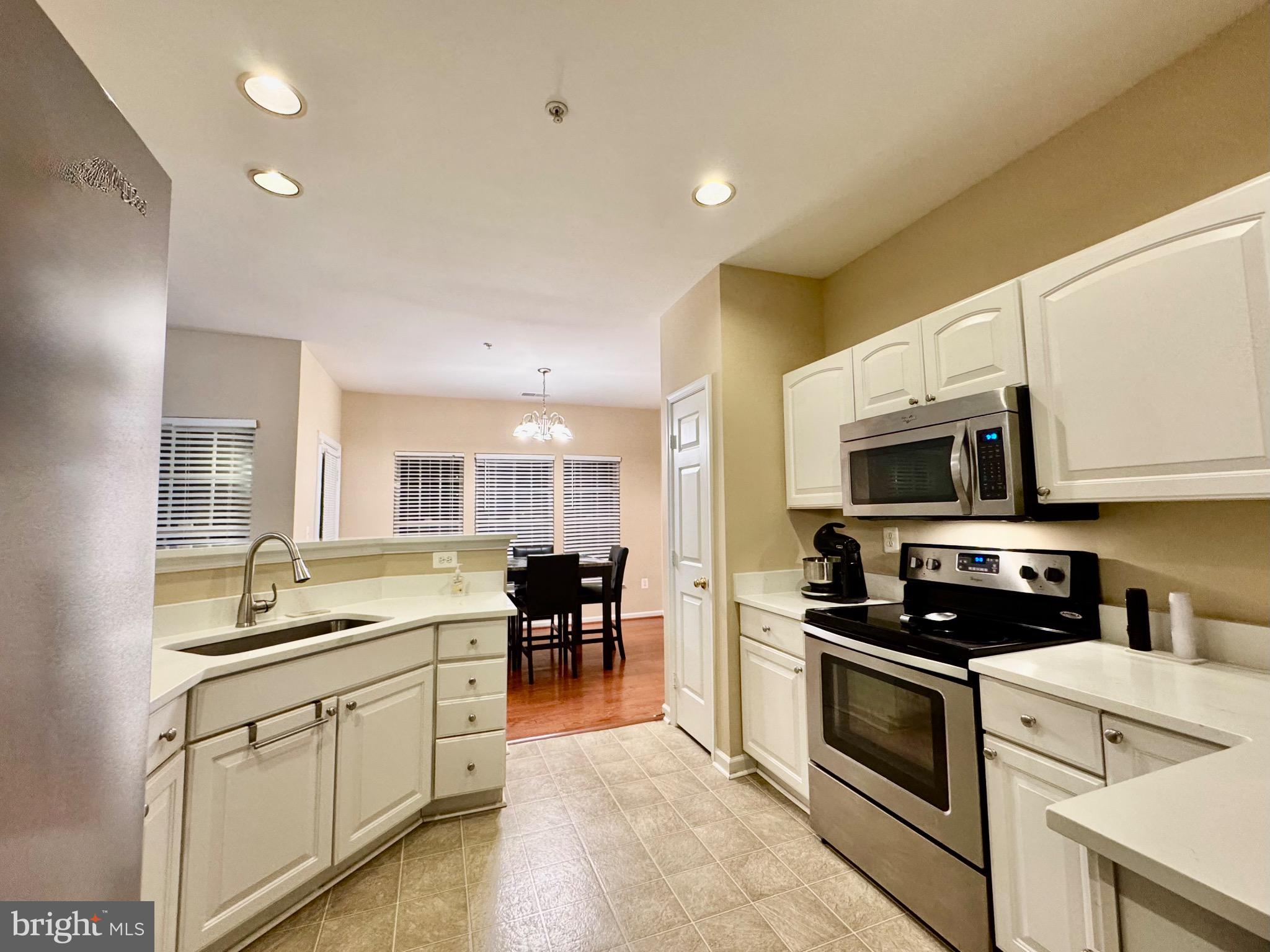 VILLAGE OF MILL RUN - Residential