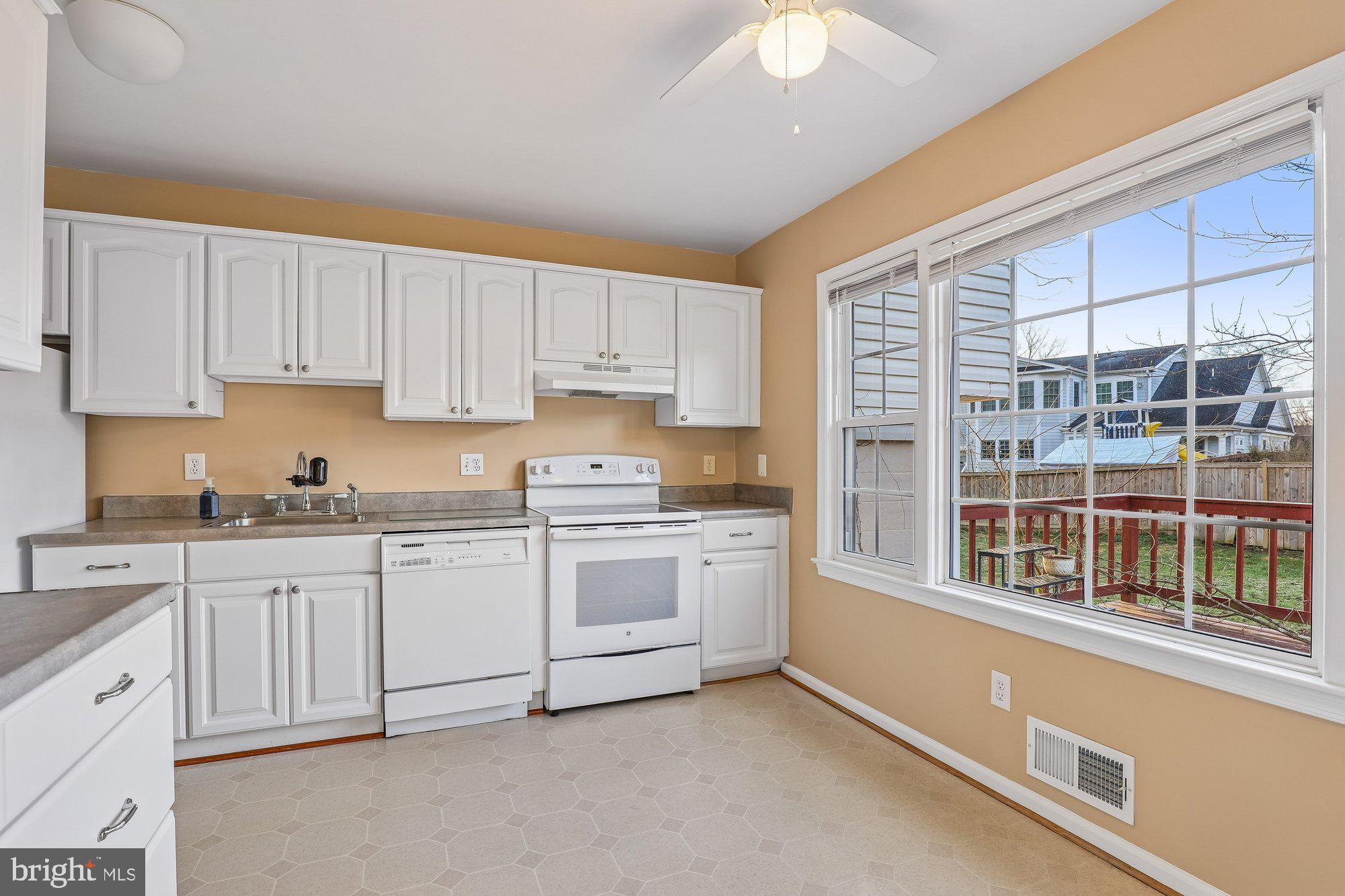 HAYFIELD FARM - Residential Lease