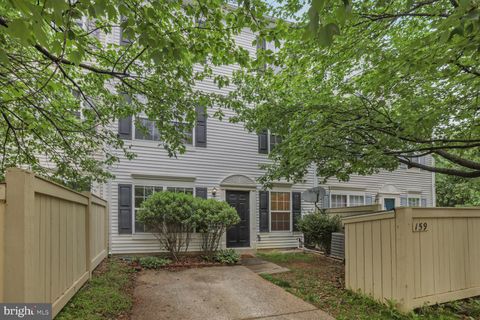 159 HEATHFIELD DRIVE FREDERICK MD 21702