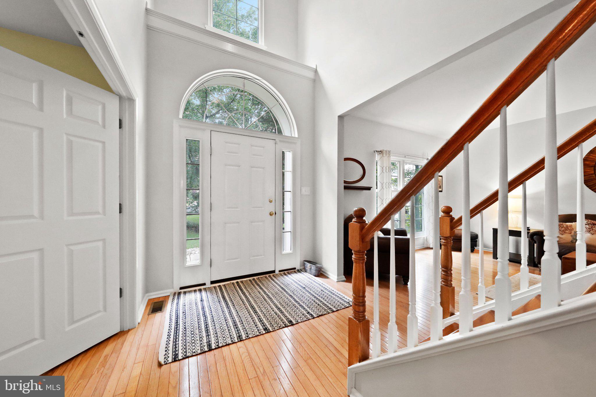 6 ARMITAGE COURT
