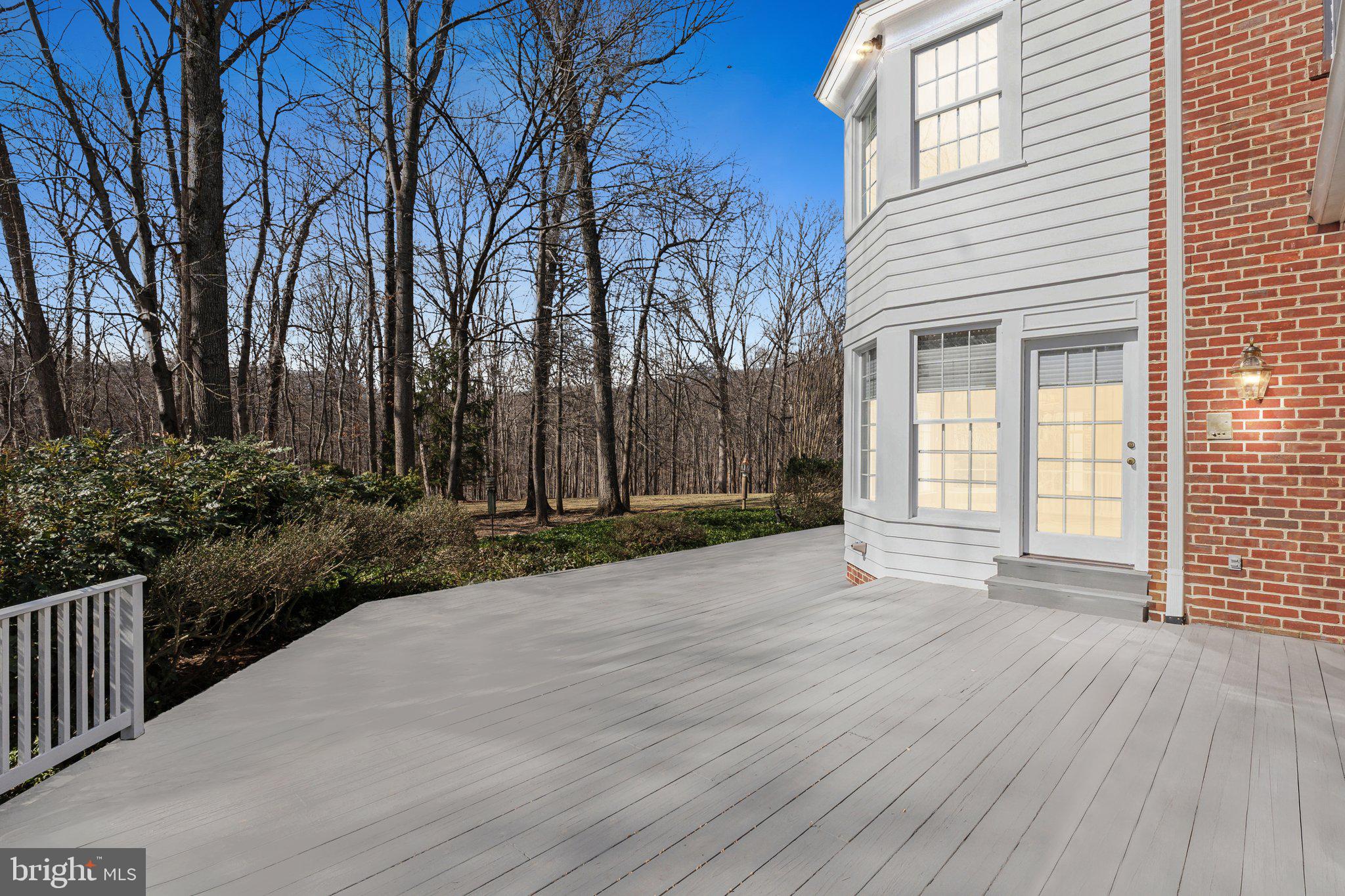 SPRING MEADOWS - Residential