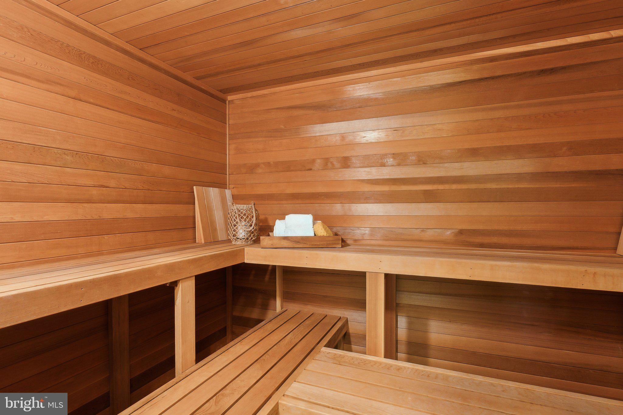 SPRING MEADOWS - Residential