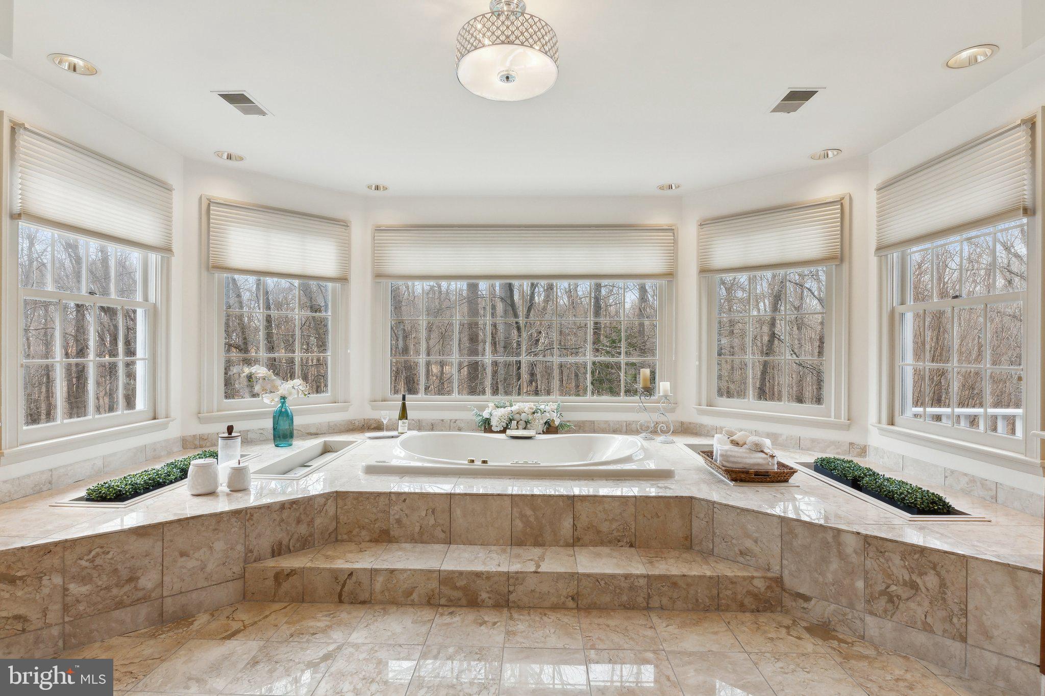 SPRING MEADOWS - Residential