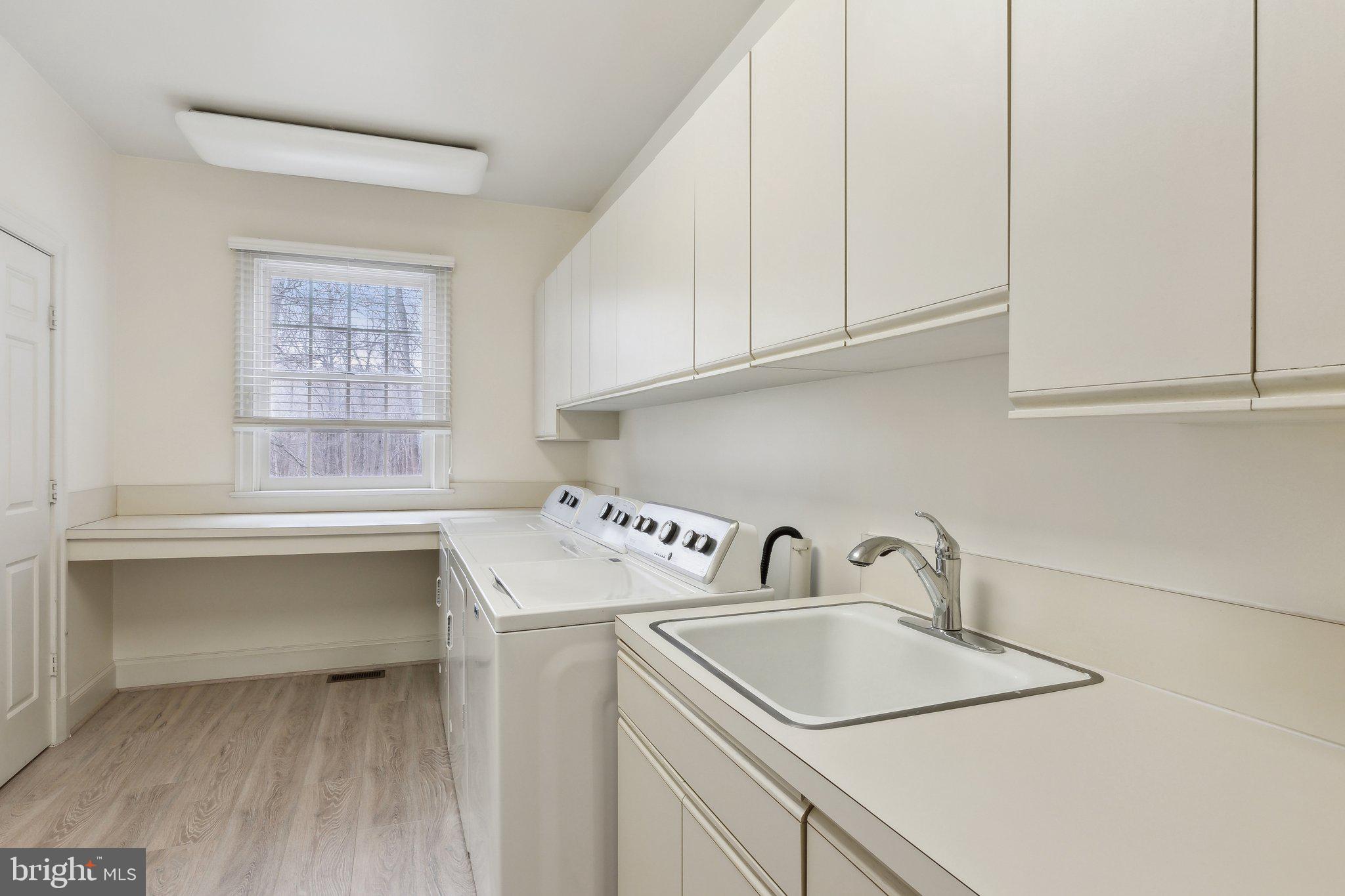 SPRING MEADOWS - Residential