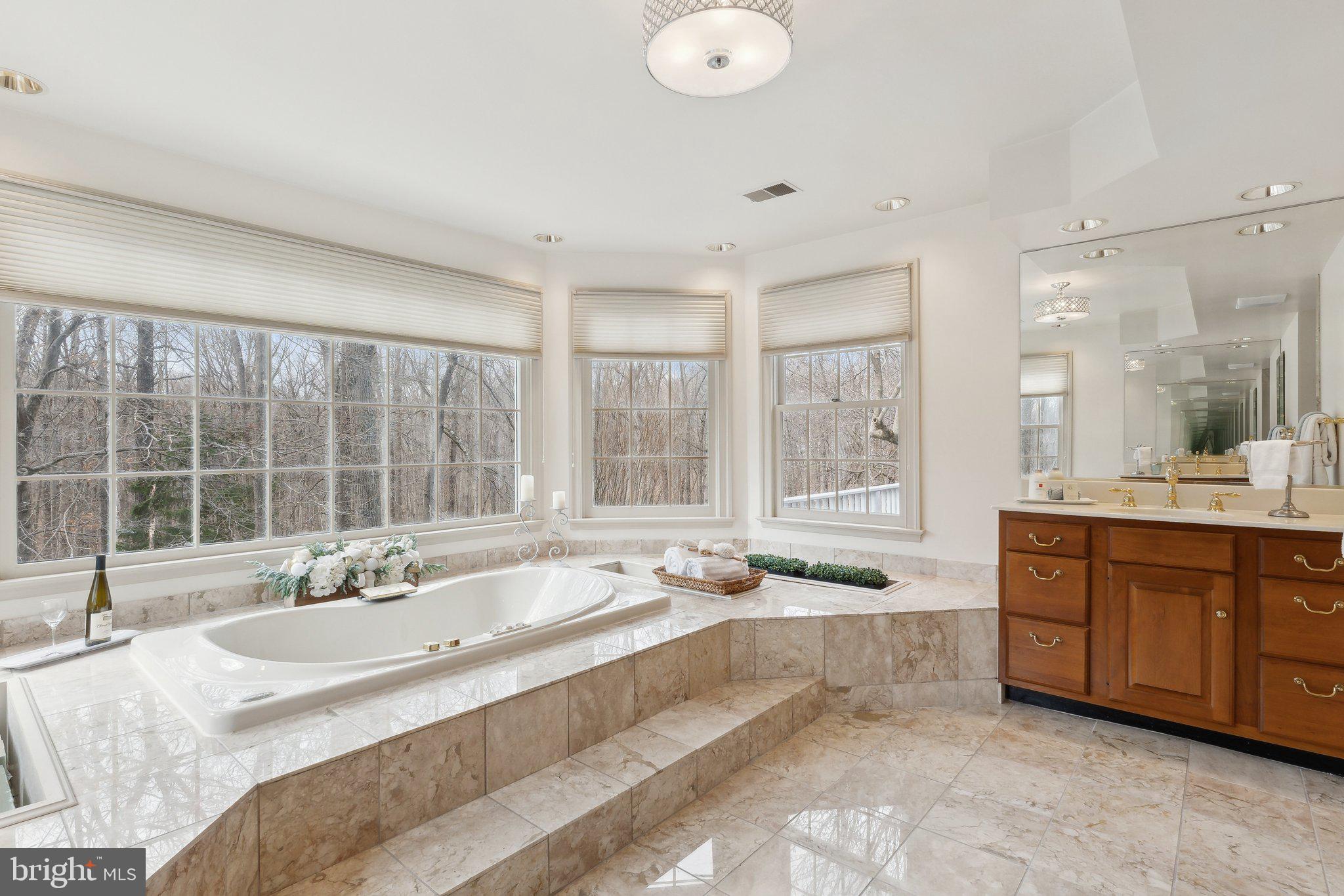 SPRING MEADOWS - Residential