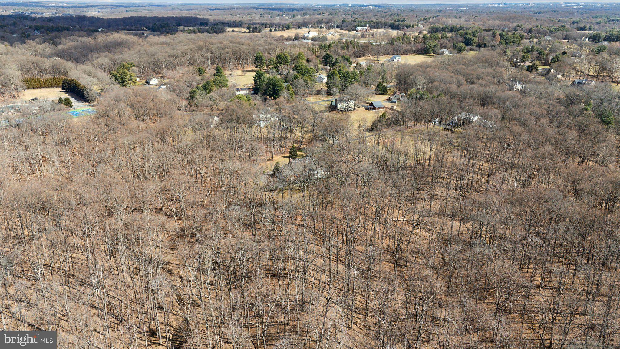 SPRING MEADOWS - Residential