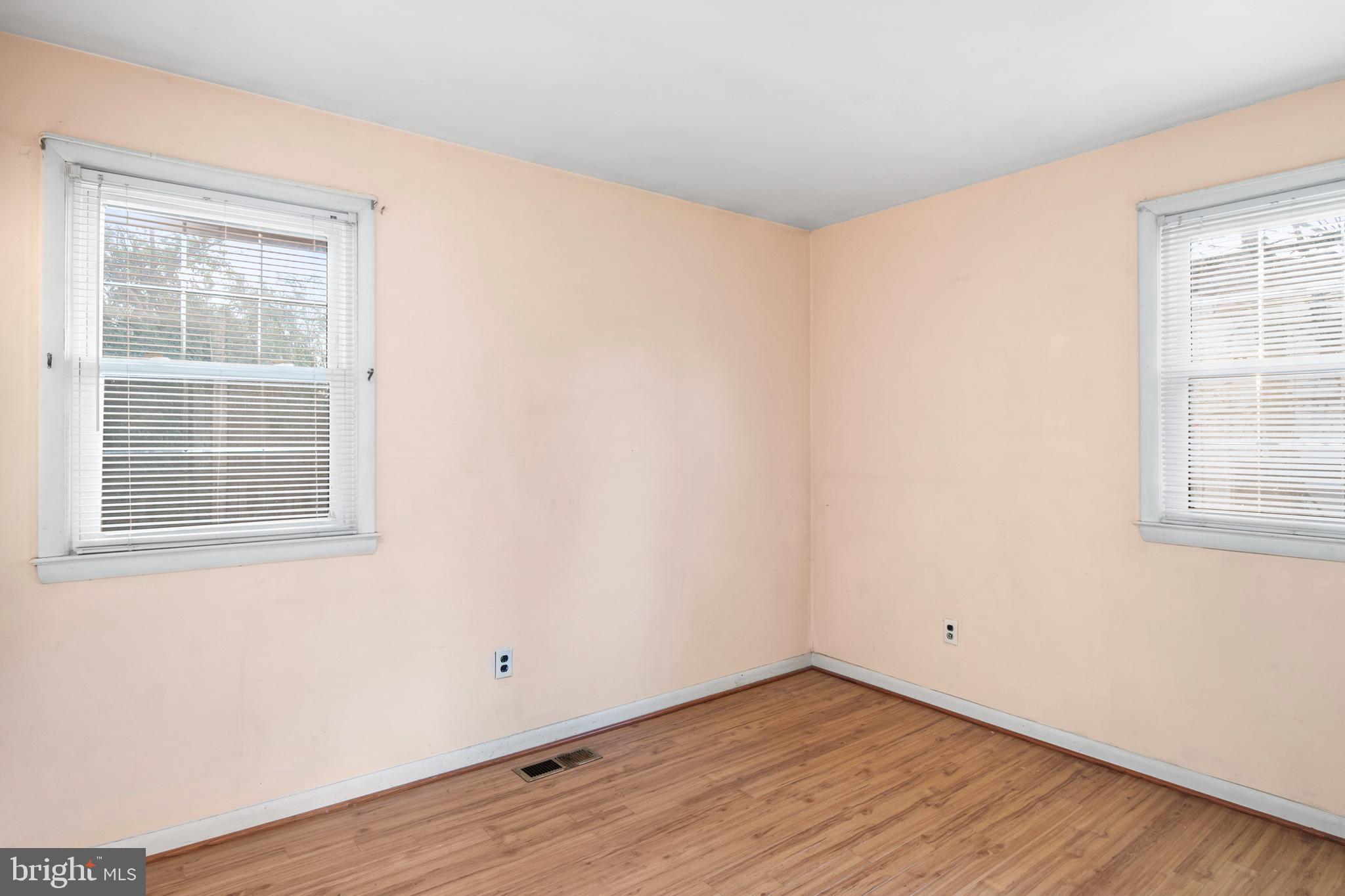 MOUNT AUGUSTINE - Residential